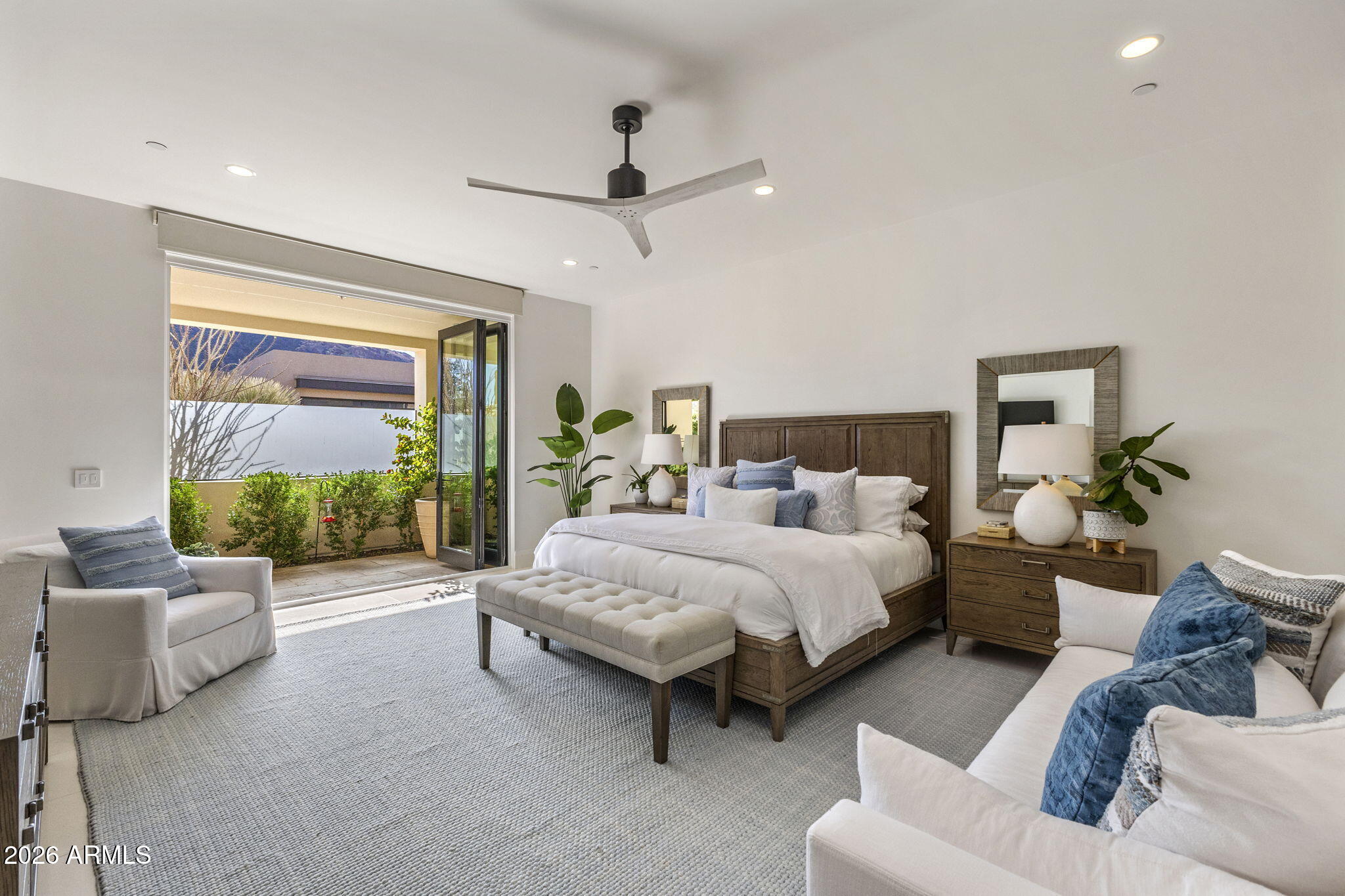 5547 E ARROYO VERDE Drive