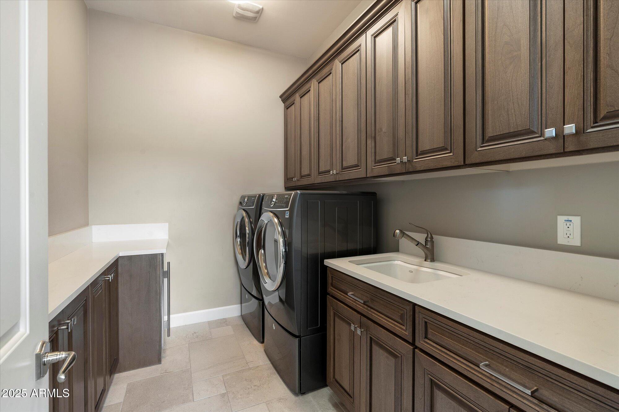 8599 E SAND FLOWER Drive