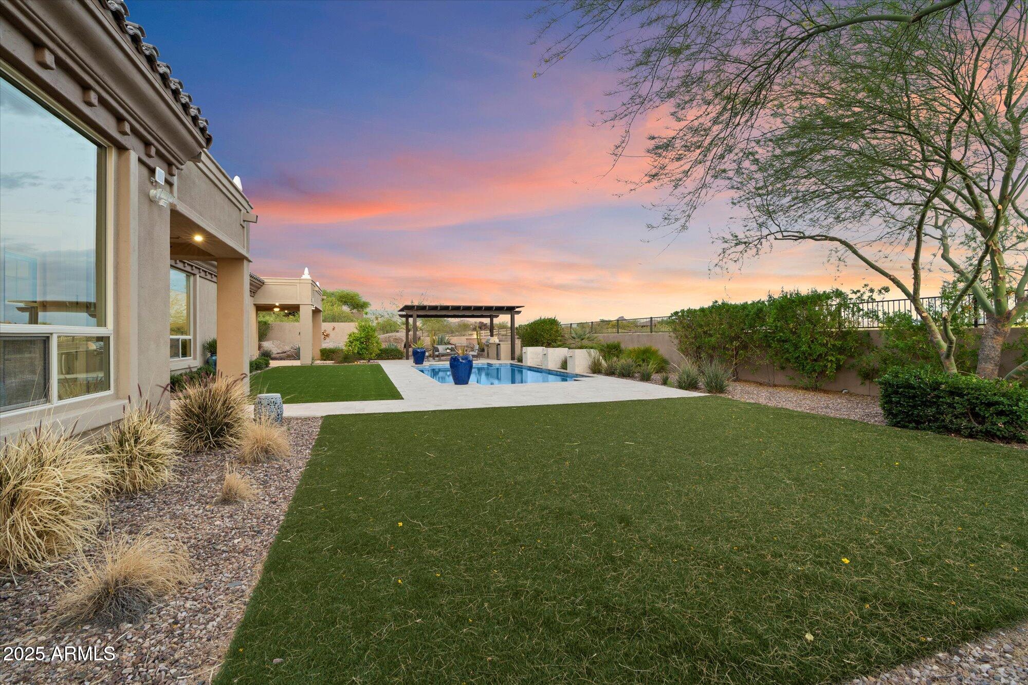 8599 E SAND FLOWER Drive