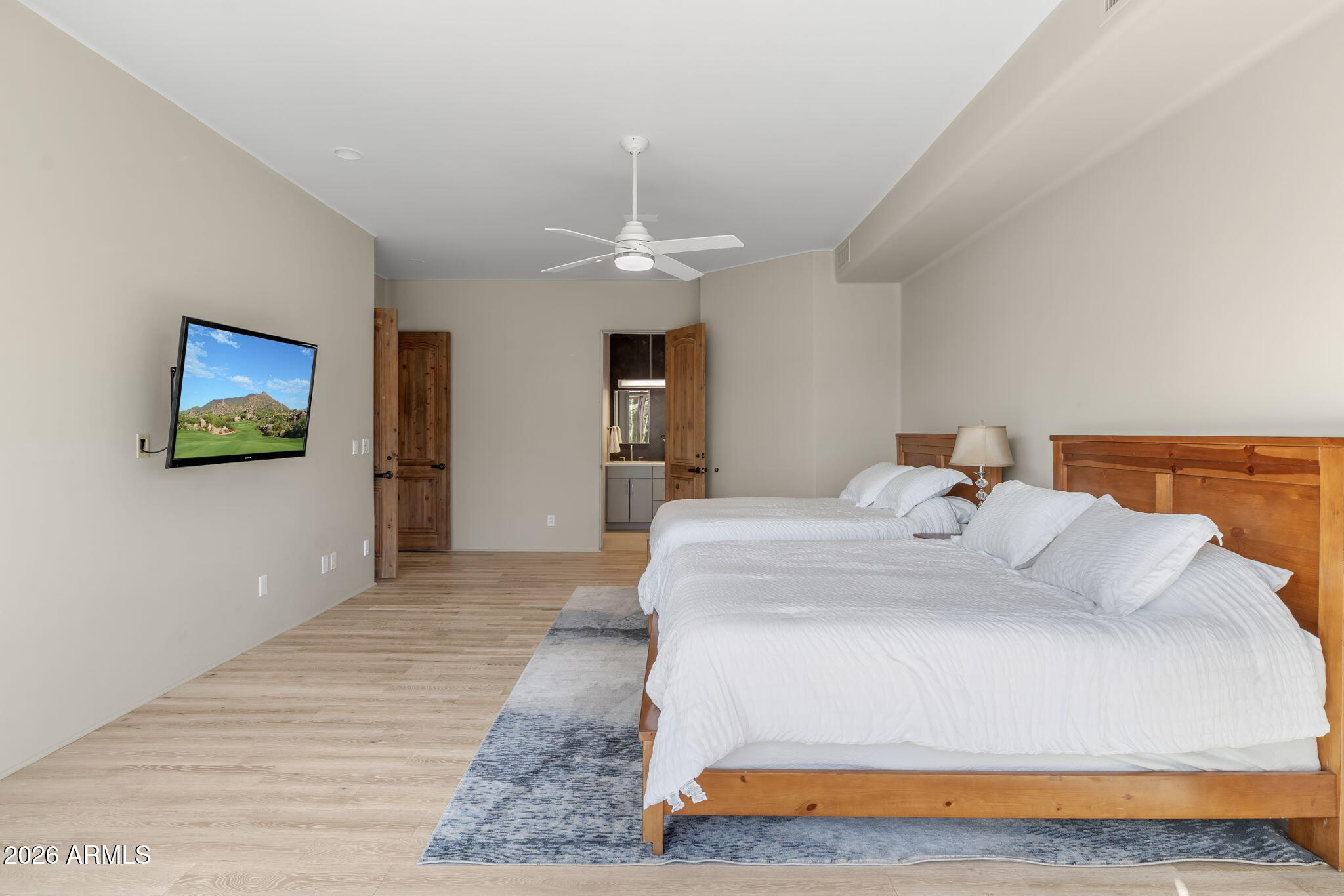 10801 E HAPPY VALLEY Road 114