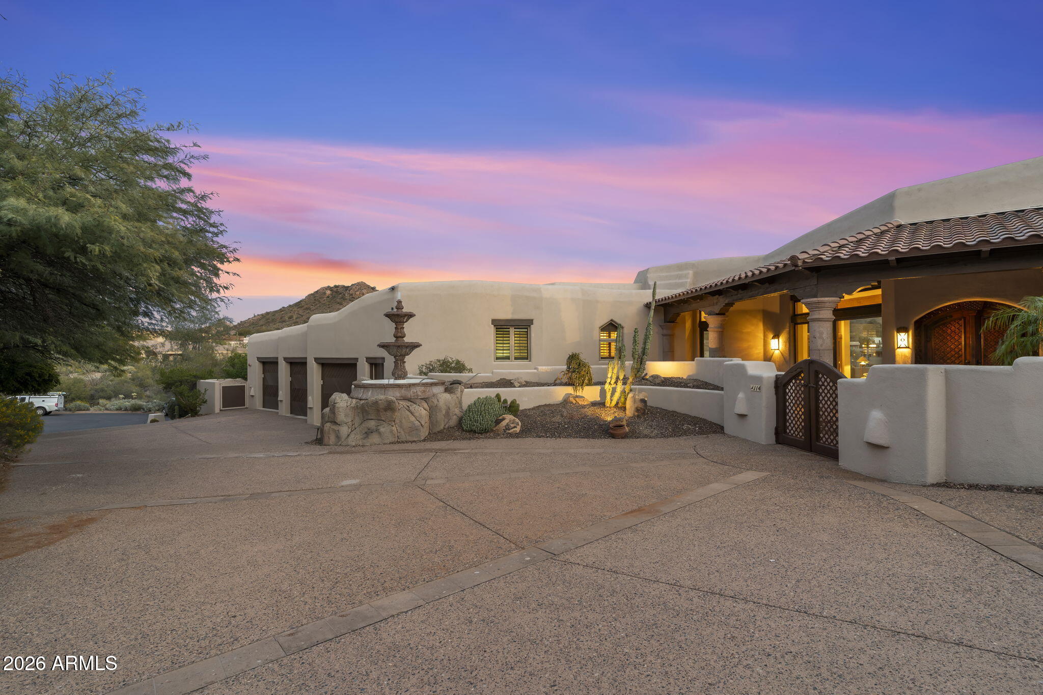 10801 E HAPPY VALLEY Road 114