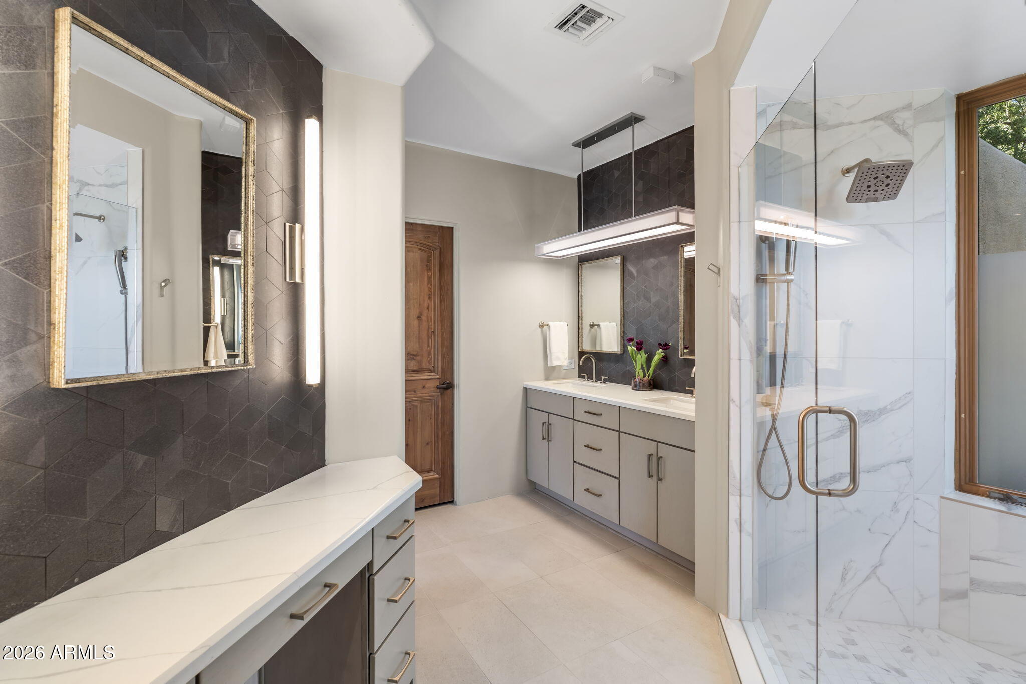 10801 E HAPPY VALLEY Road 114