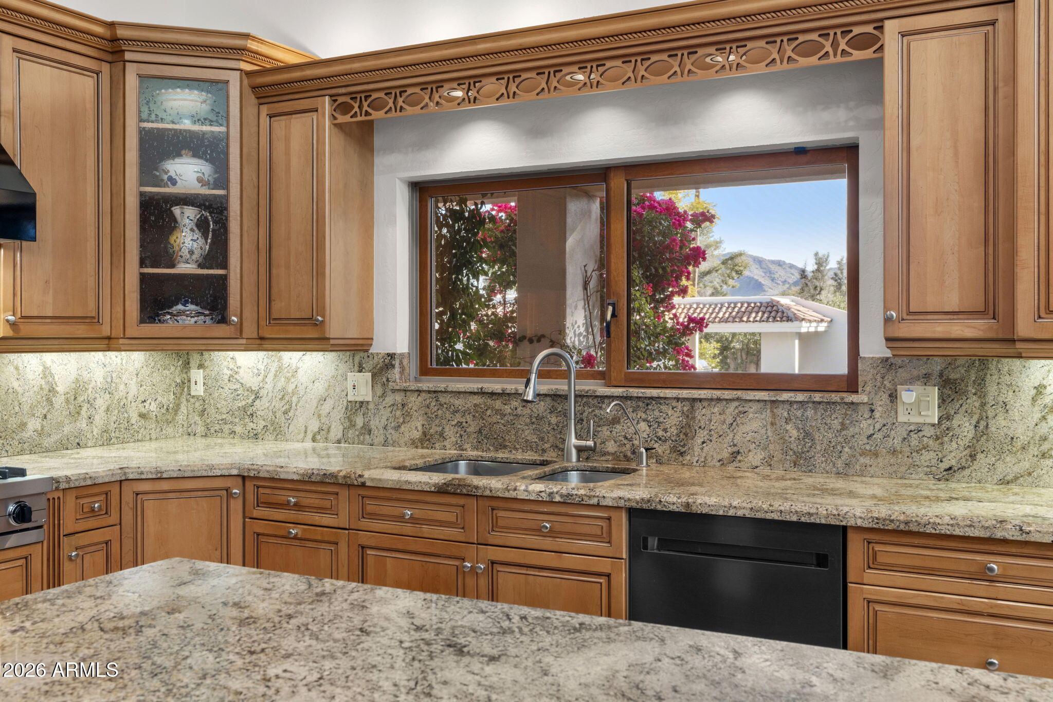 5225 E TURQUOISE Avenue