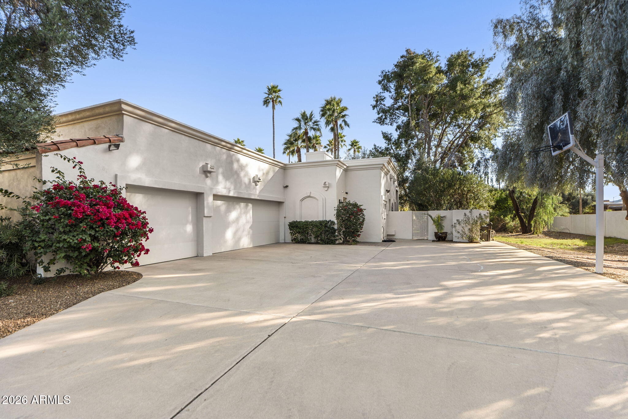 5225 E TURQUOISE Avenue