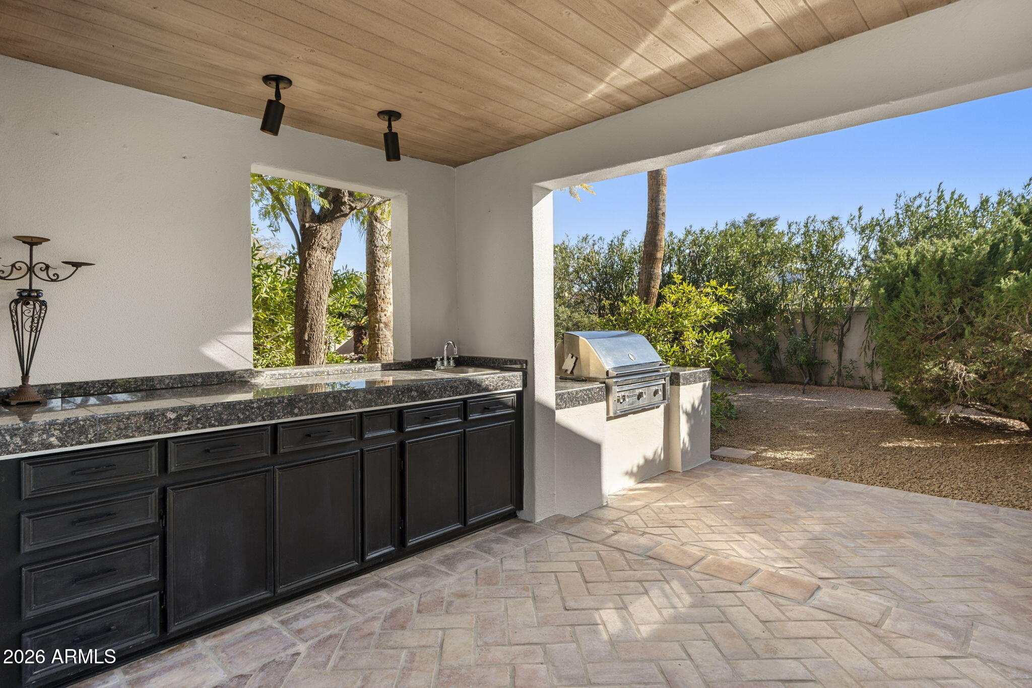 5225 E TURQUOISE Avenue