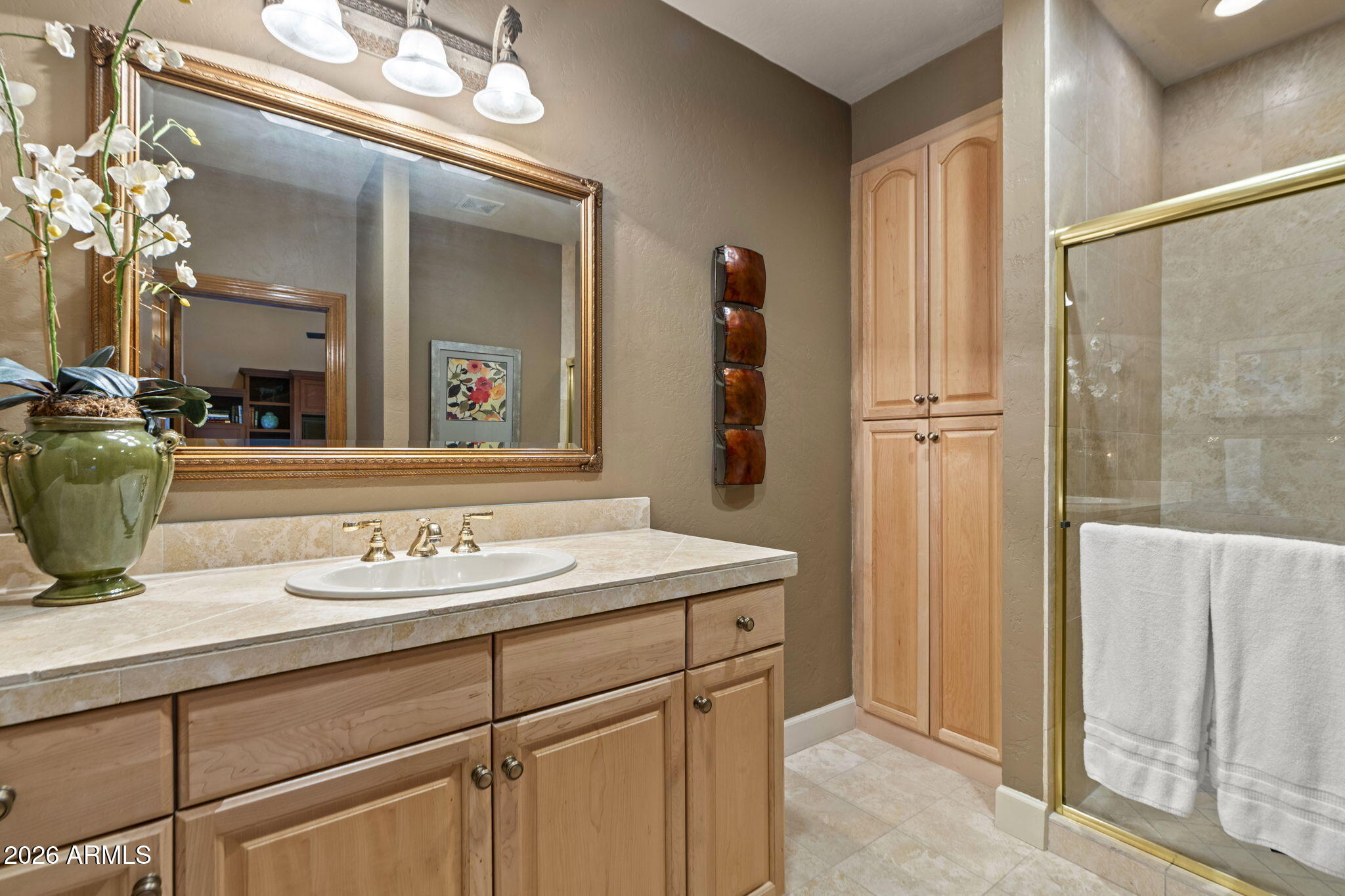 5225 E TURQUOISE Avenue