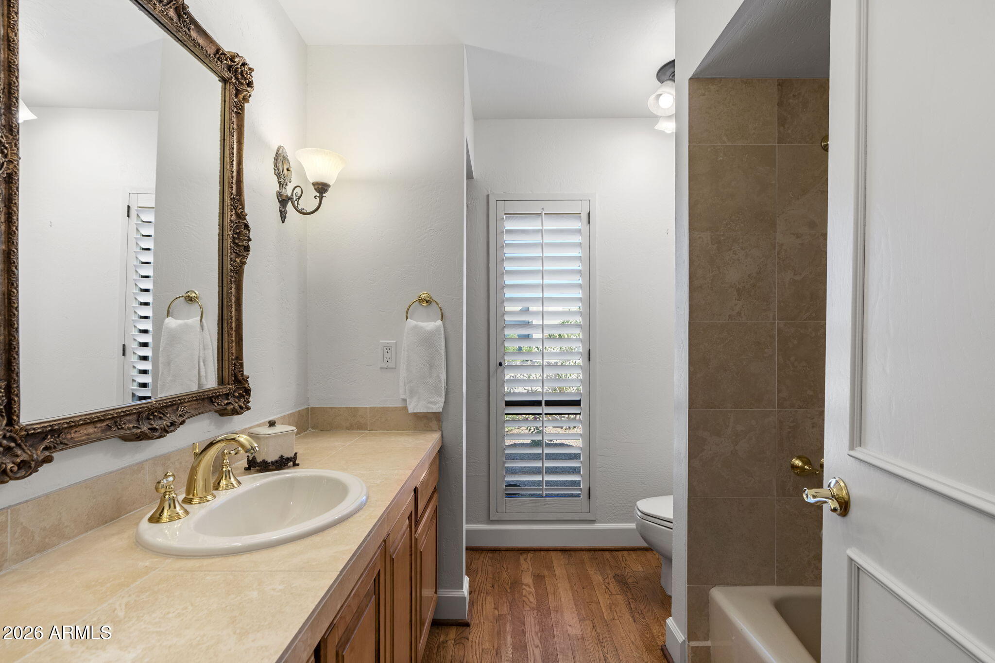 5225 E TURQUOISE Avenue