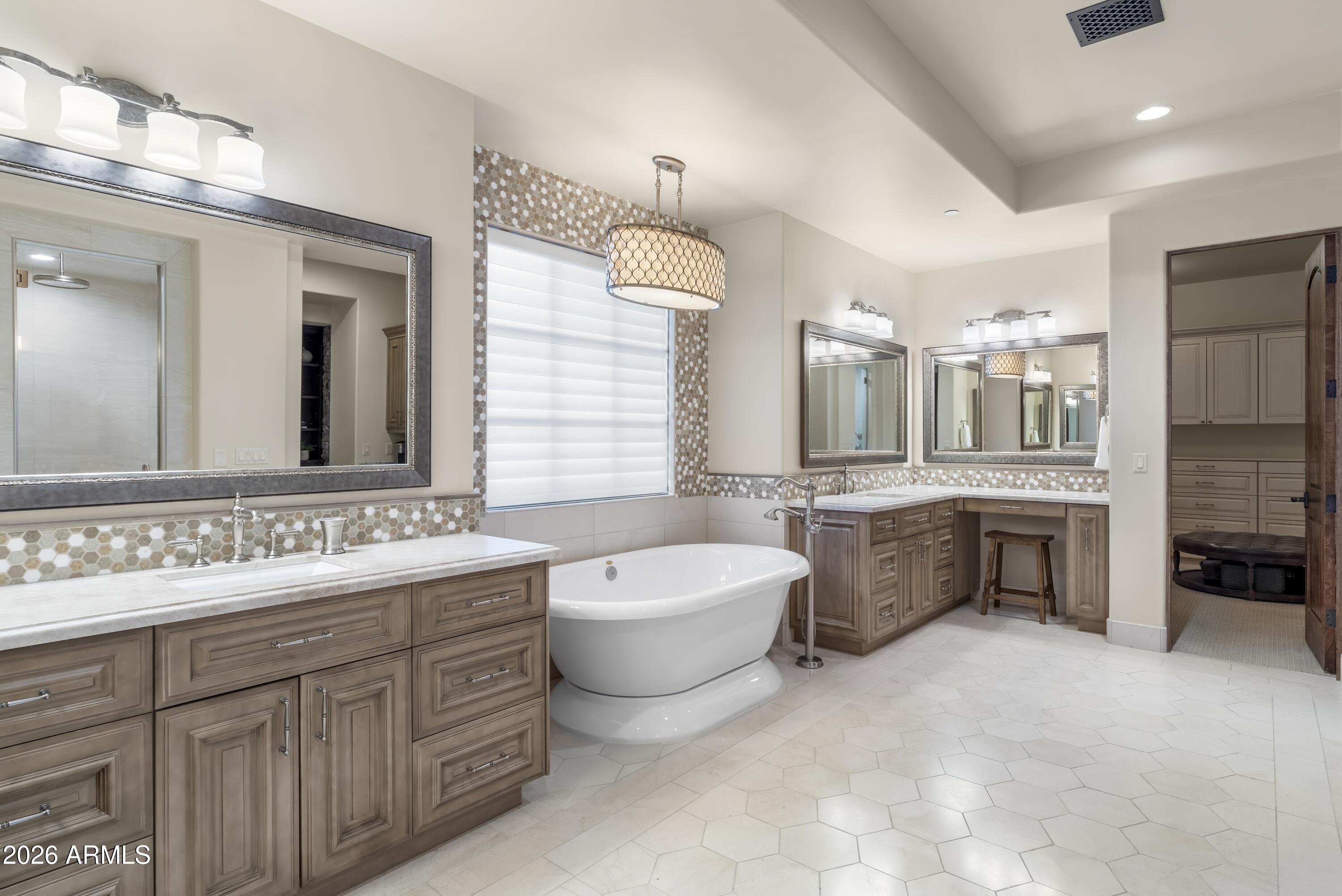 21580 N 81ST Street 6