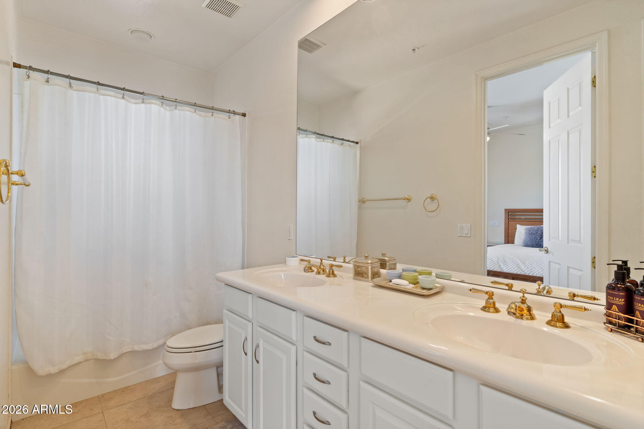 20802 N GRAYHAWK Drive 1018