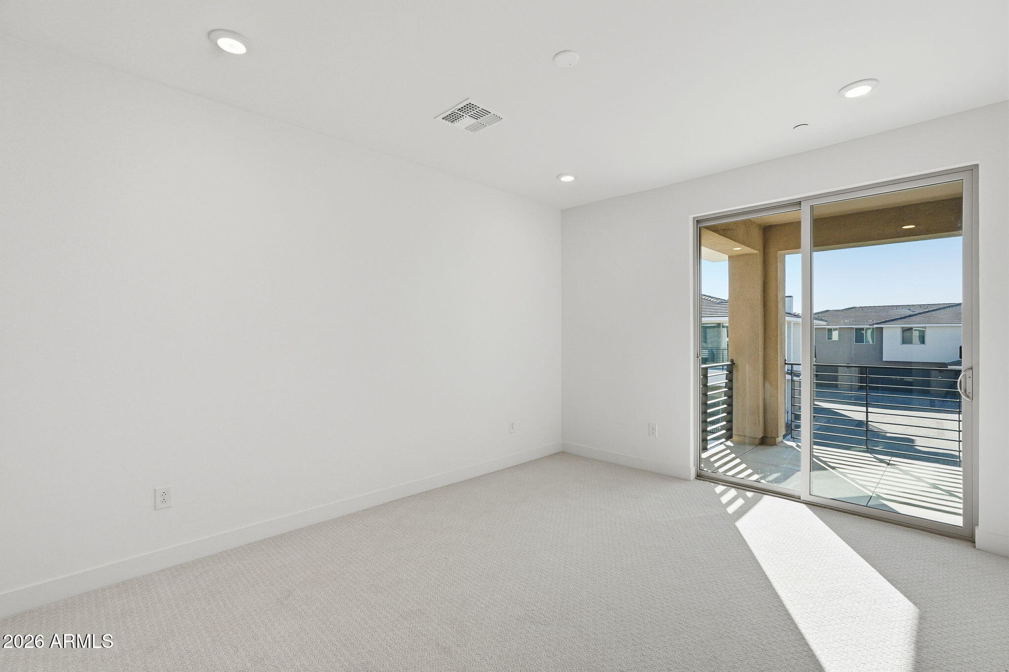 2121 W Sonoran Desert Drive 76