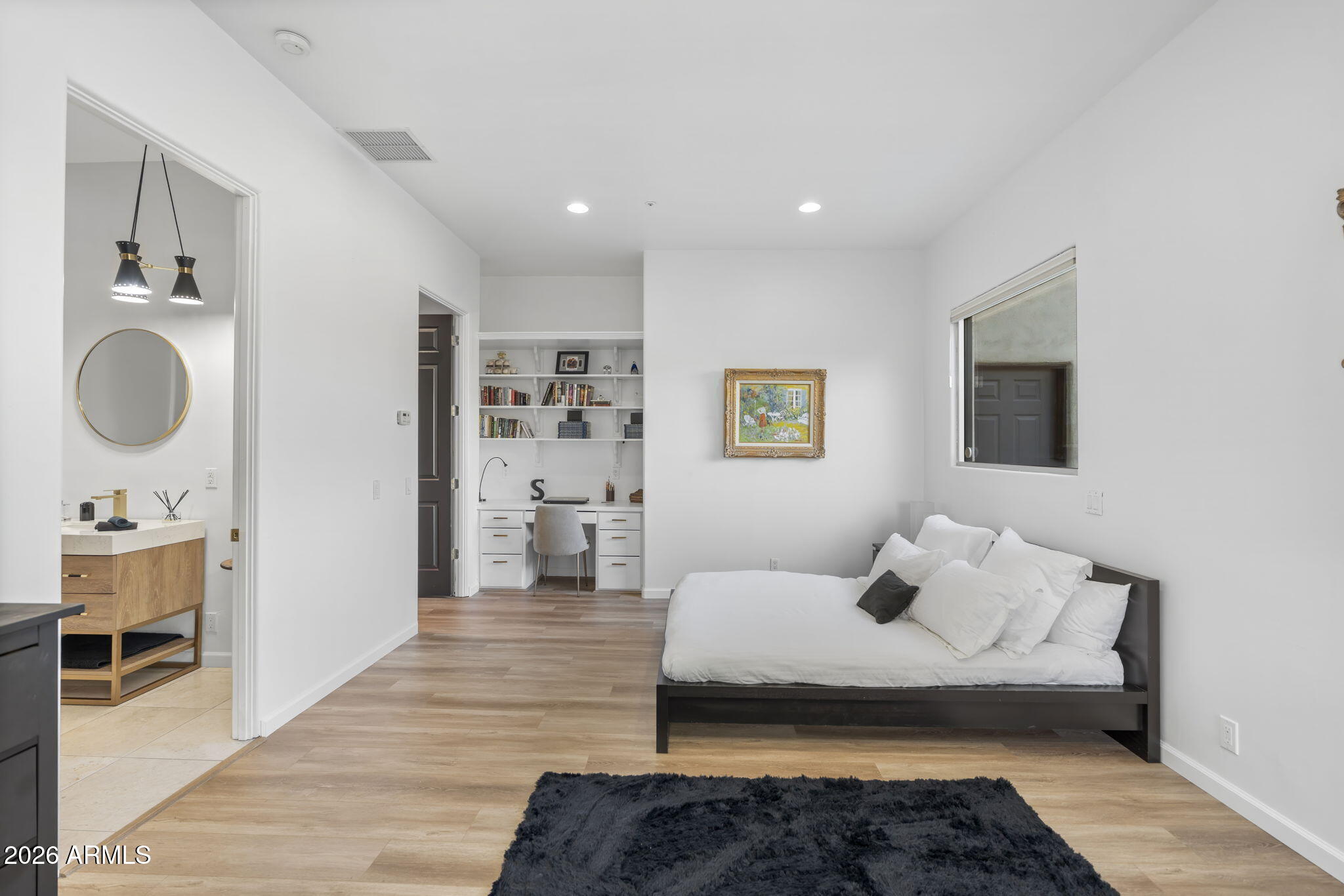 9350 E VIA DEL SOL Drive