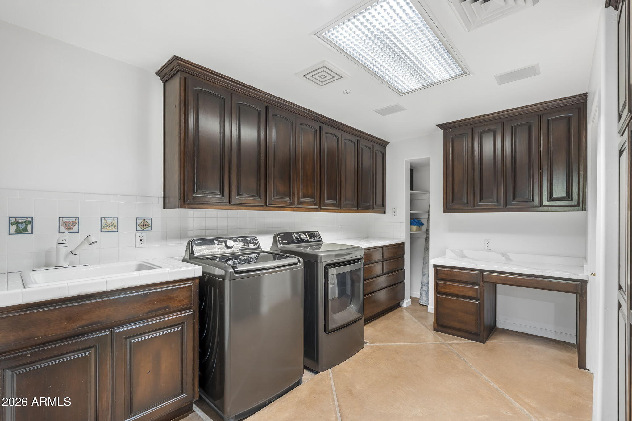 9350 E VIA DEL SOL Drive