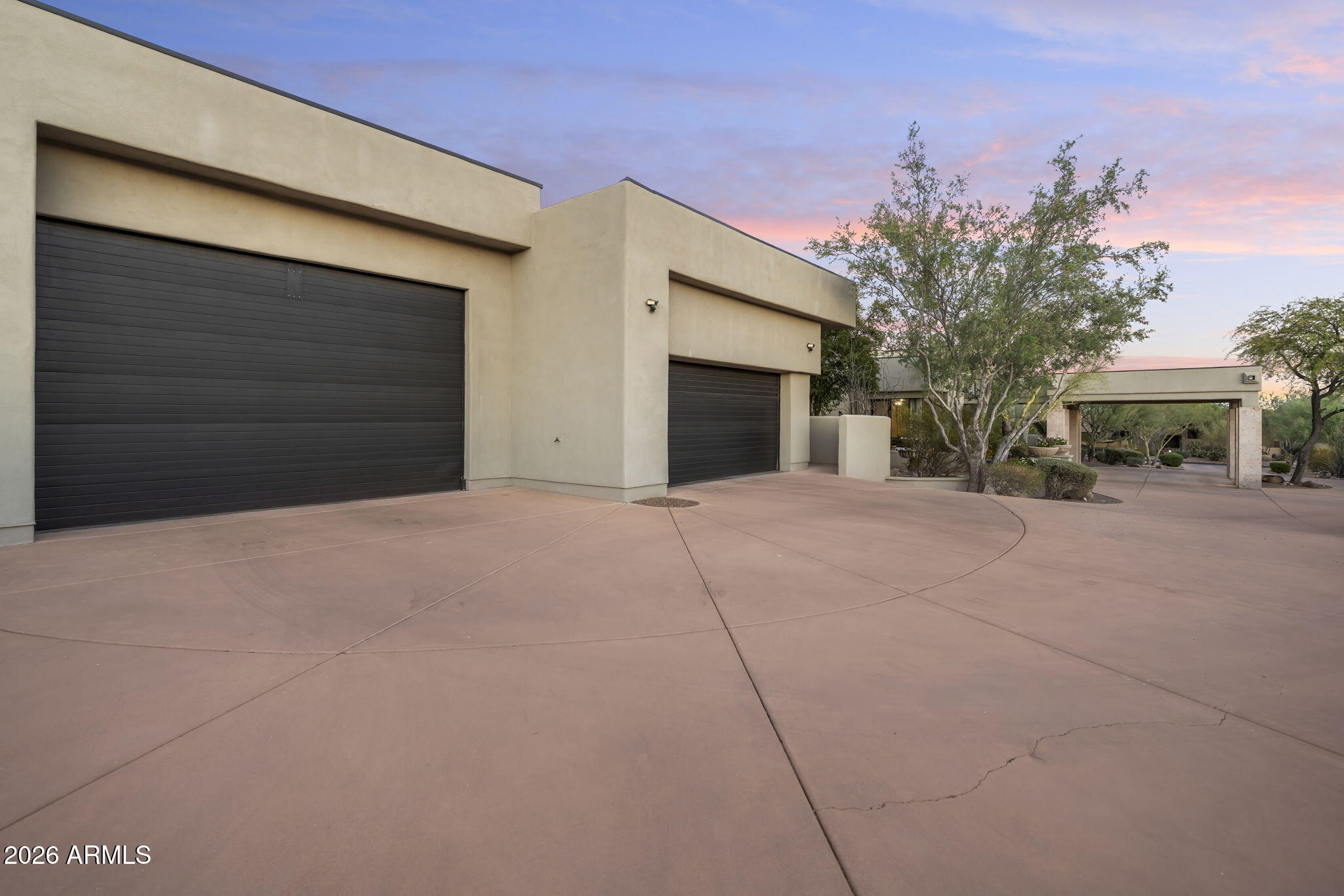 9350 E VIA DEL SOL Drive