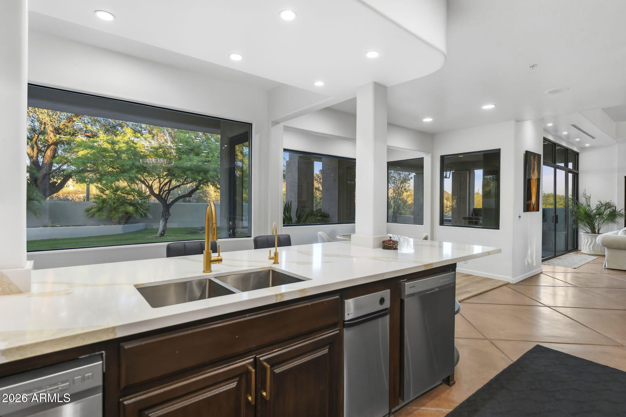 9350 E VIA DEL SOL Drive