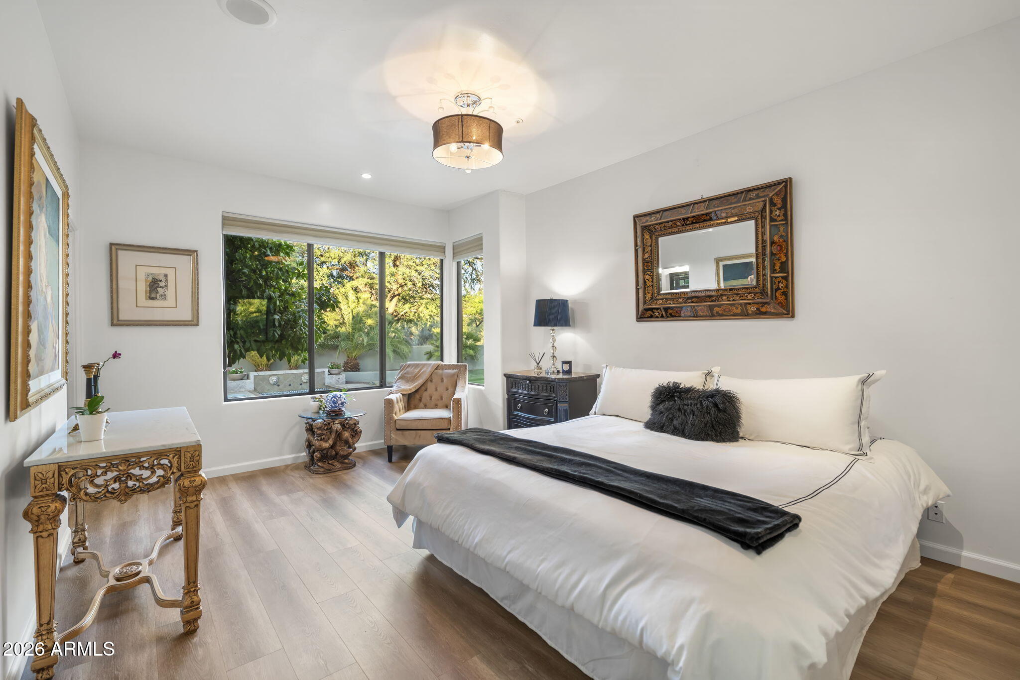 9350 E VIA DEL SOL Drive