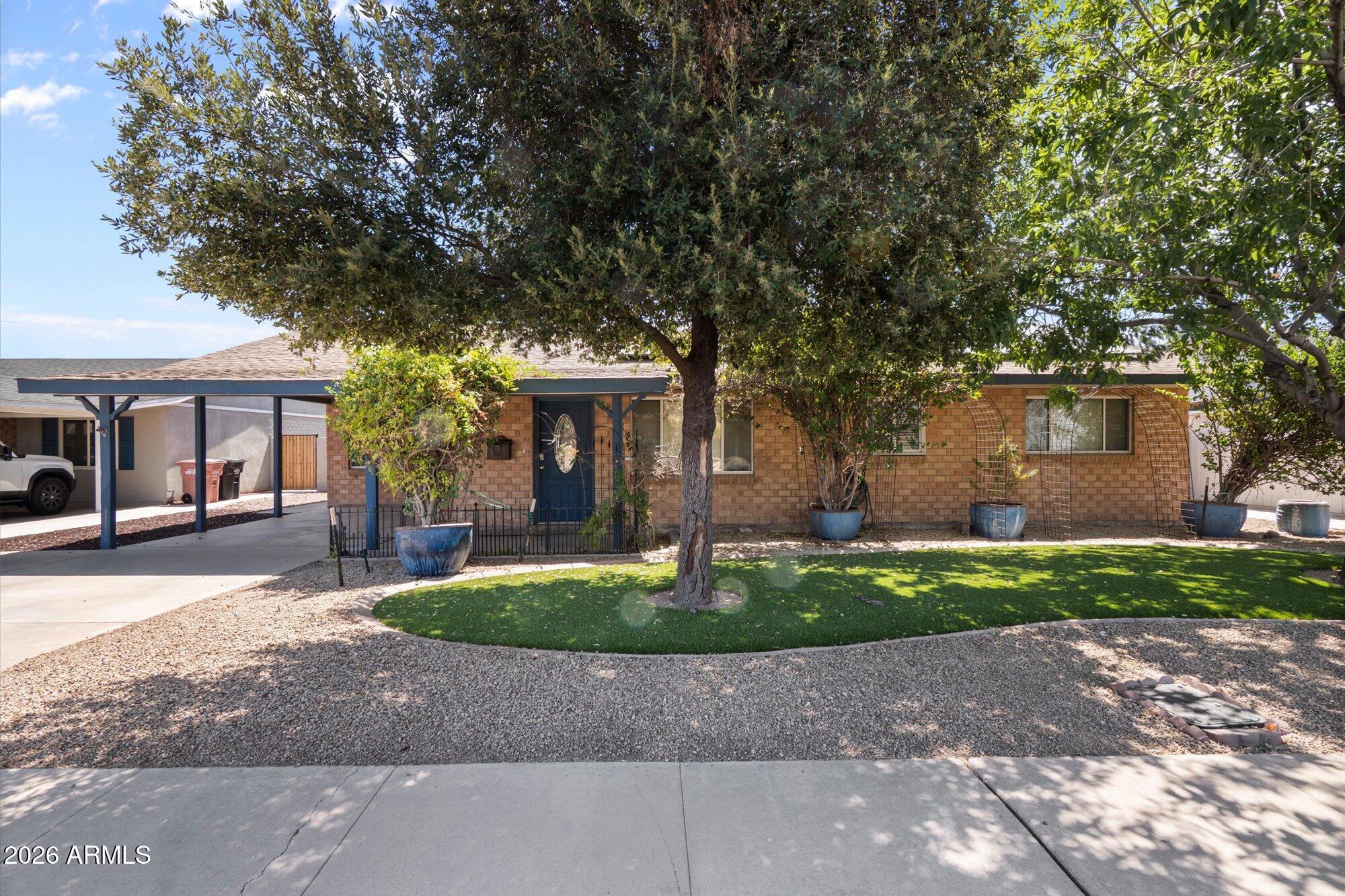 2219 N 74th Place