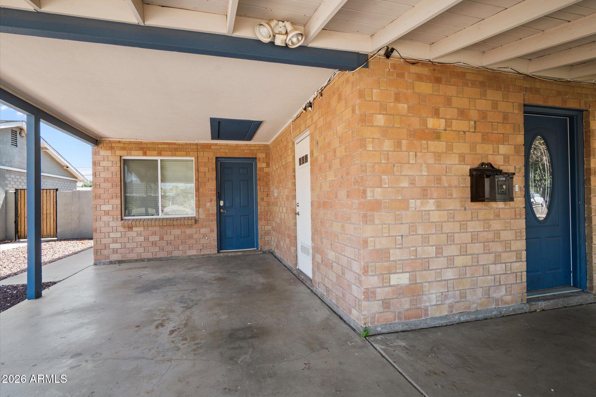 2219 N 74th Place