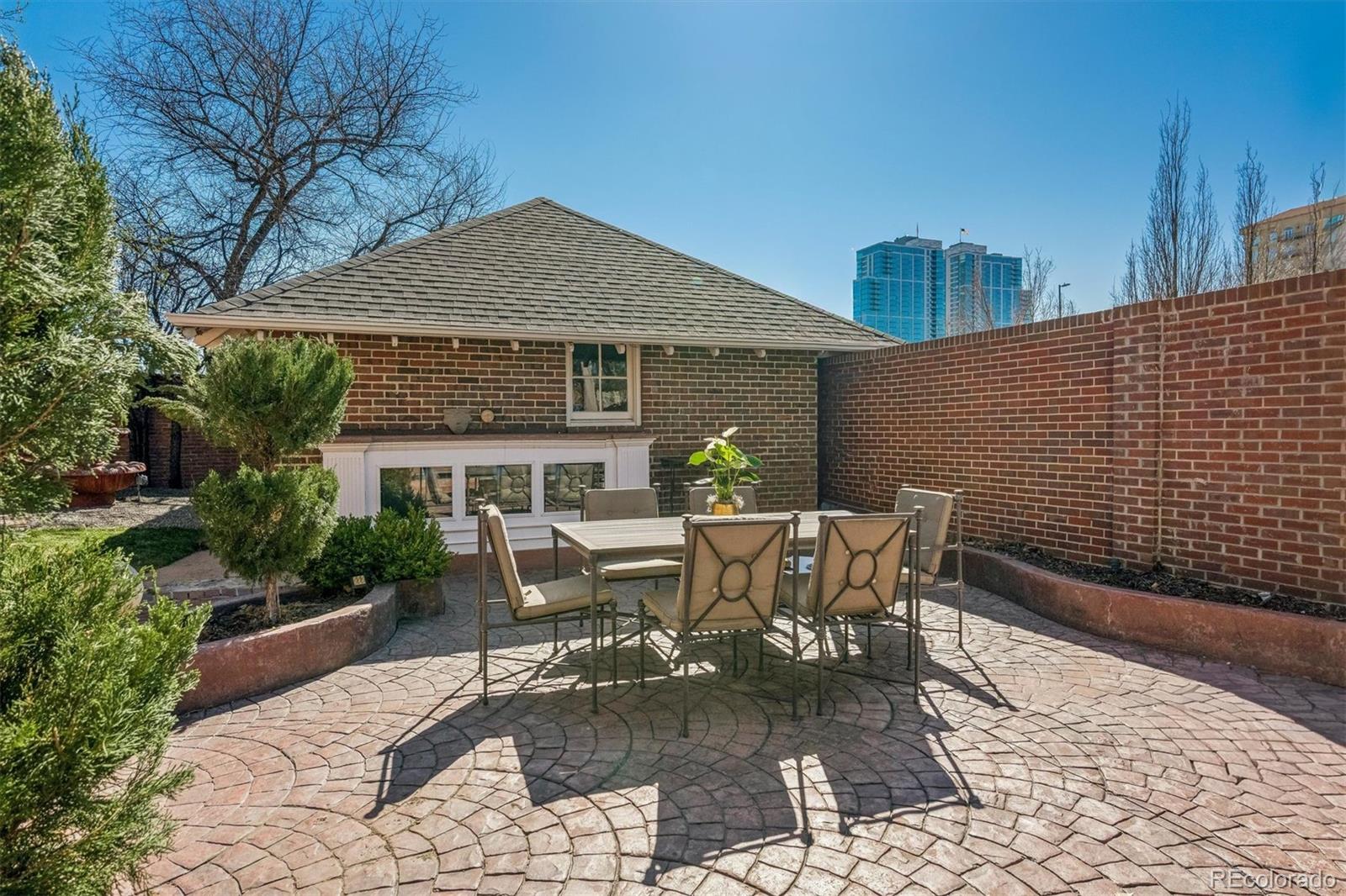 101 N Lafayette Street