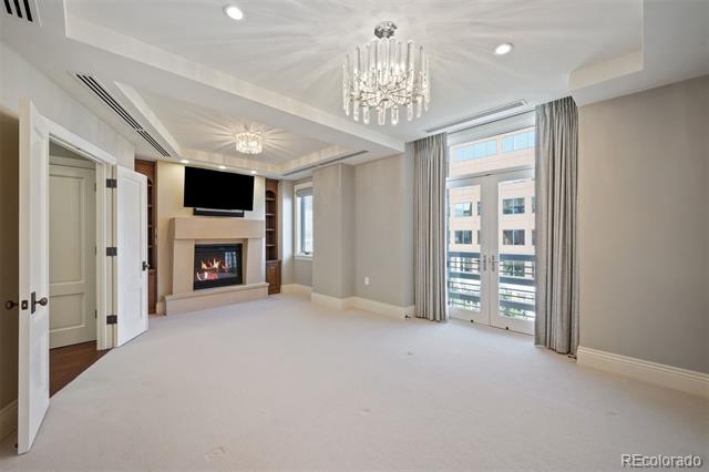105 N Fillmore Street Unit: 203