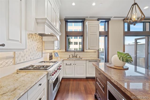 105 N Fillmore Street Unit: 203