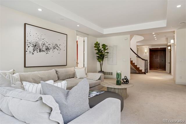 17 Polo Club Drive