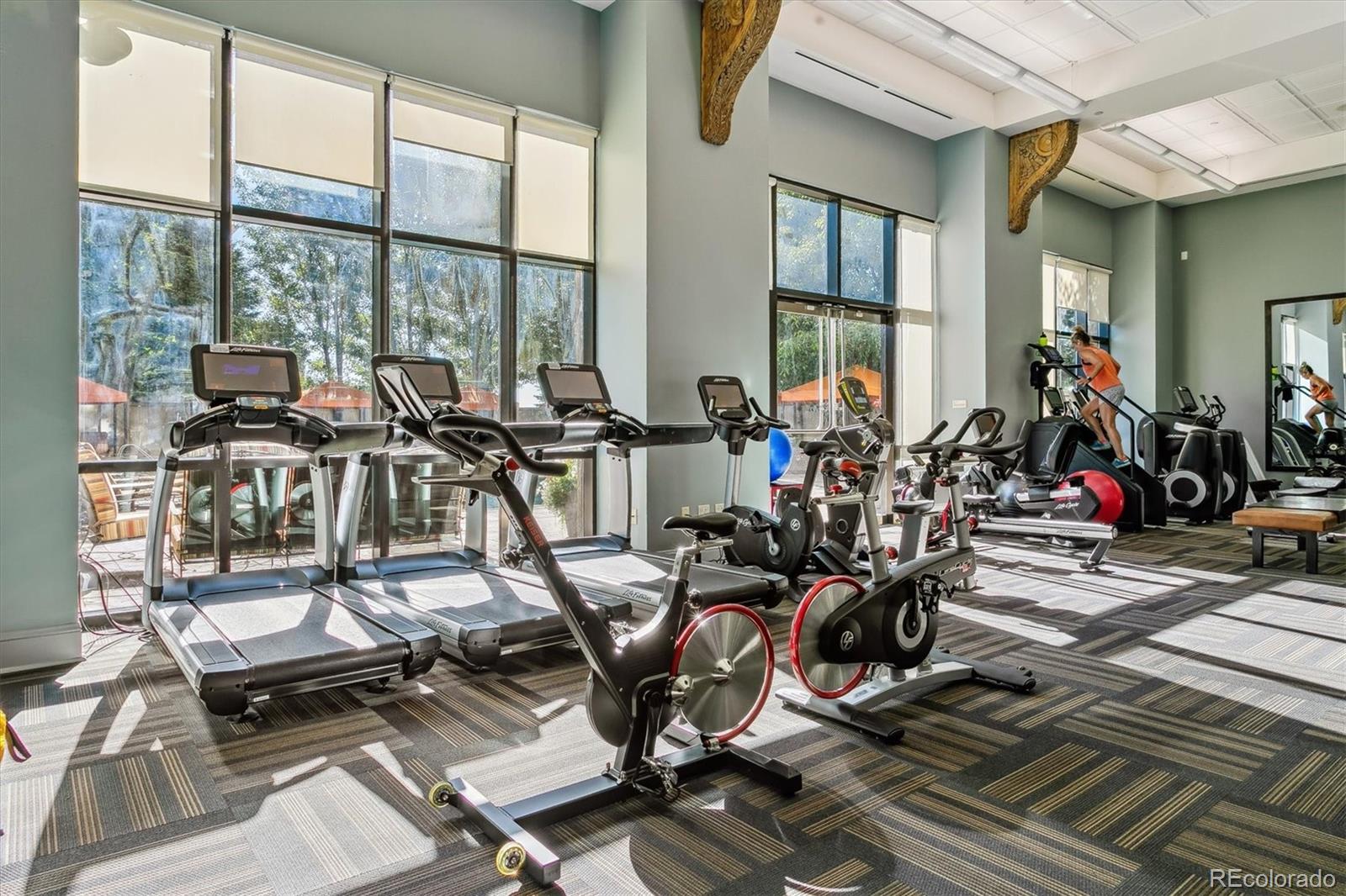 5455 Landmark Place Unit: 1414