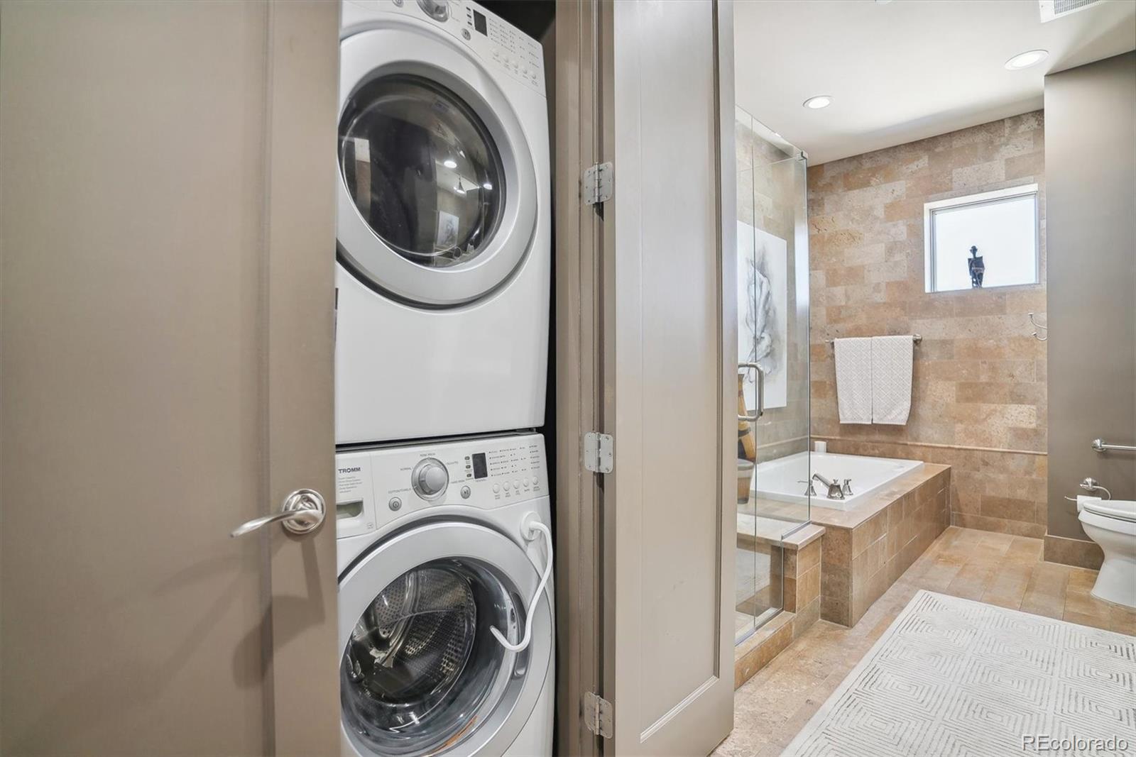 5455 Landmark Place Unit: 1414