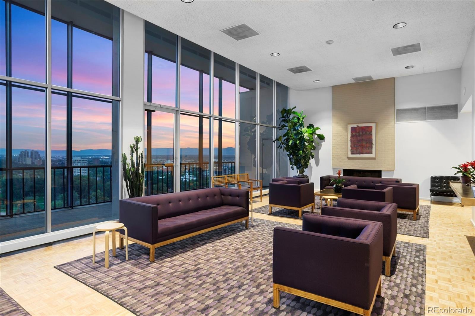 1201 N Williams Street Unit: 16C