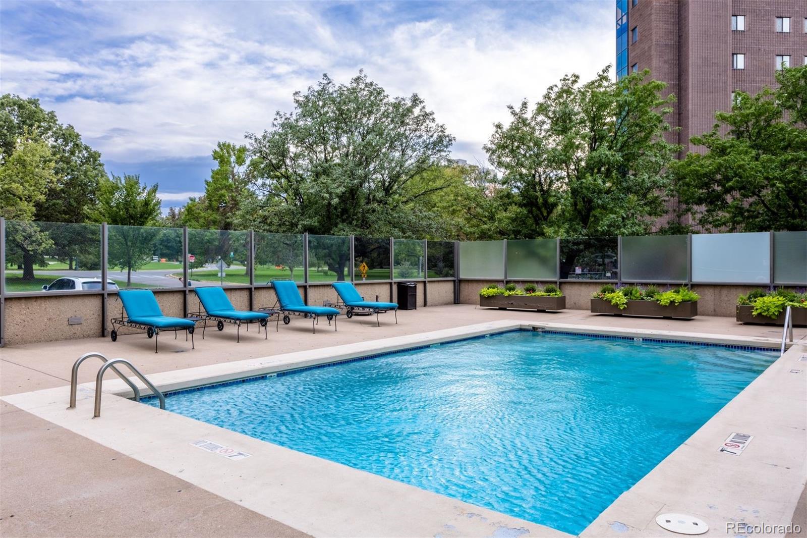 1201 N Williams Street Unit: 16C