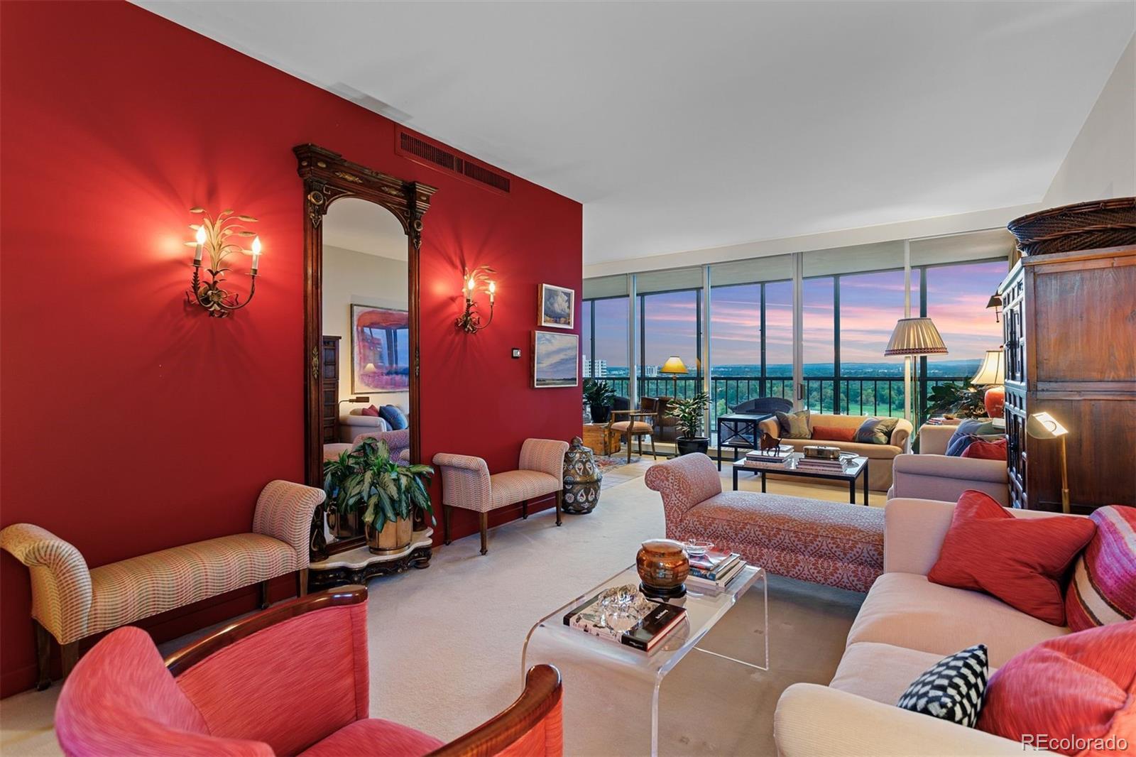 1201 N Williams Street Unit: 16C
