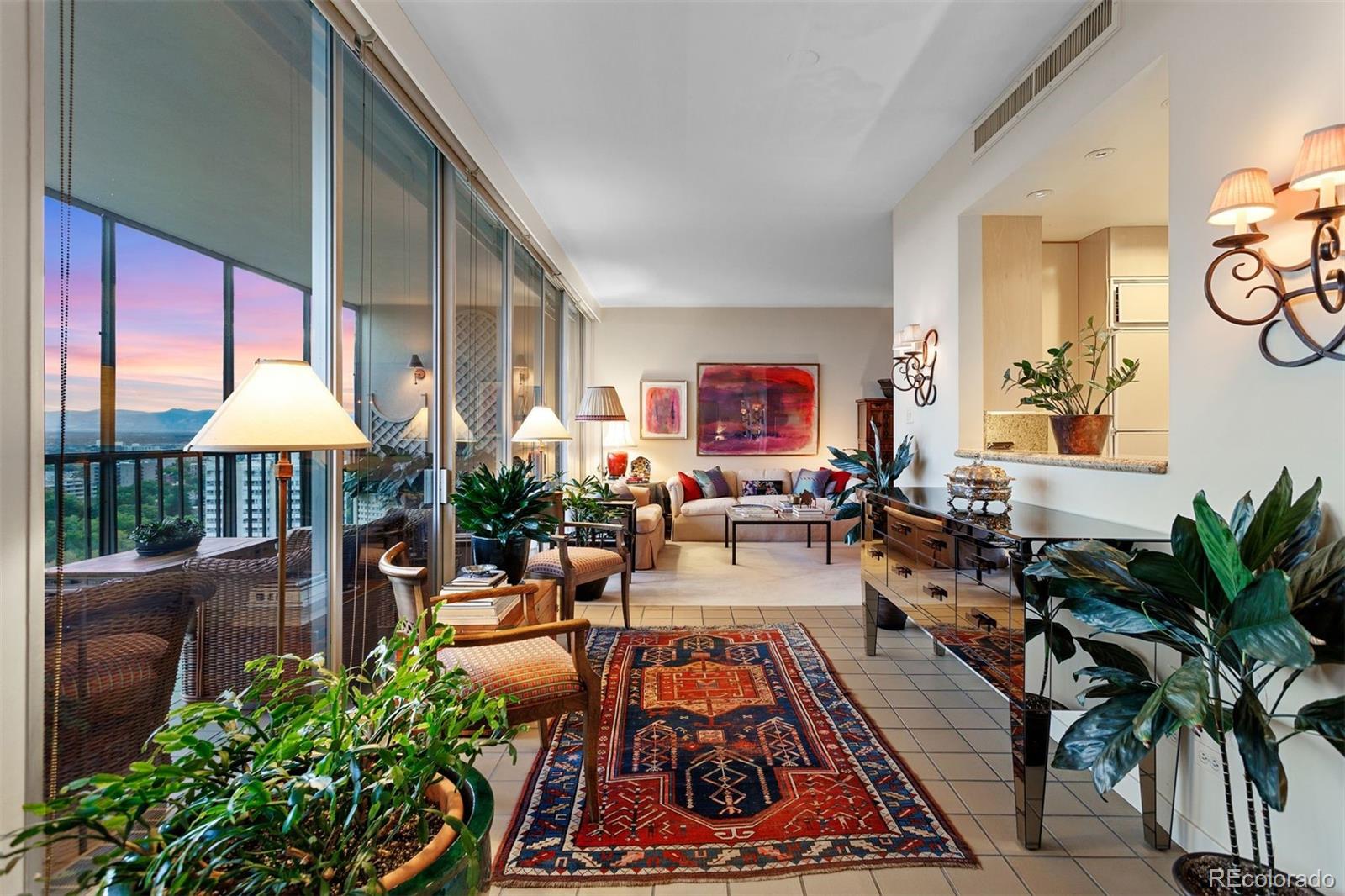 1201 N Williams Street Unit: 16C