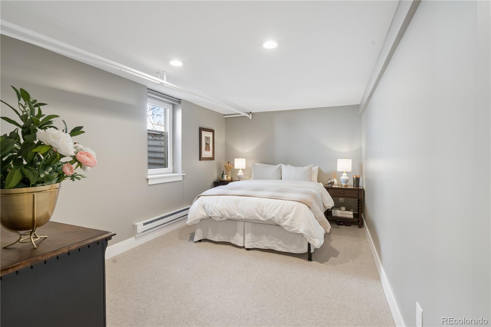 1385 S Lincoln Street