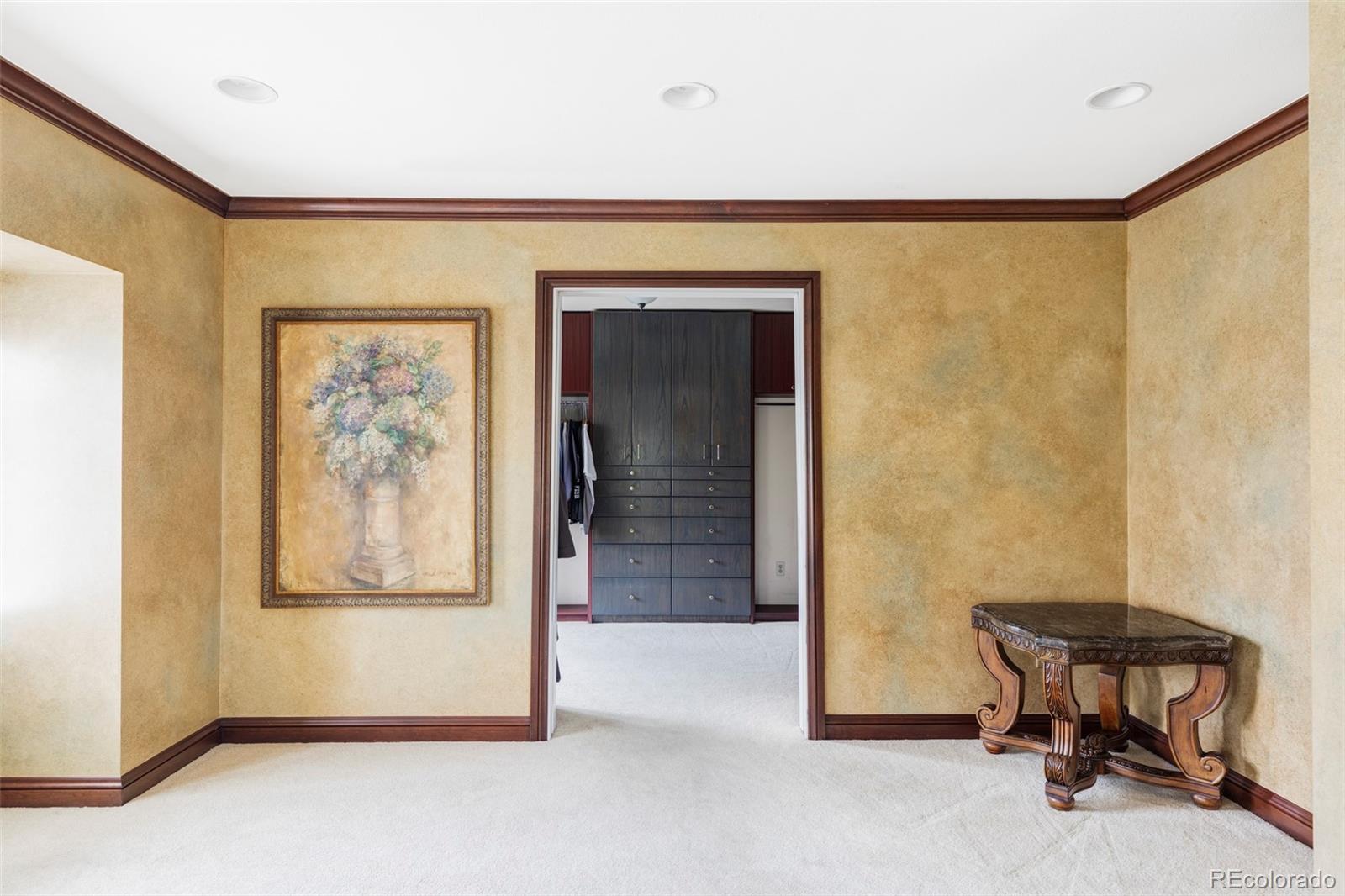 2209 Green Oaks Lane