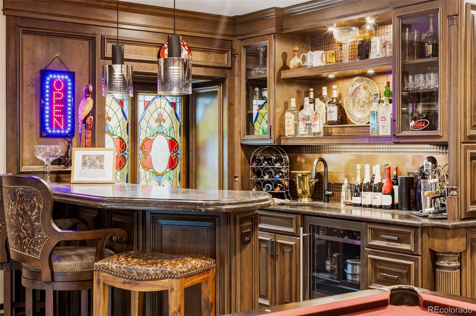 2209 Green Oaks Lane