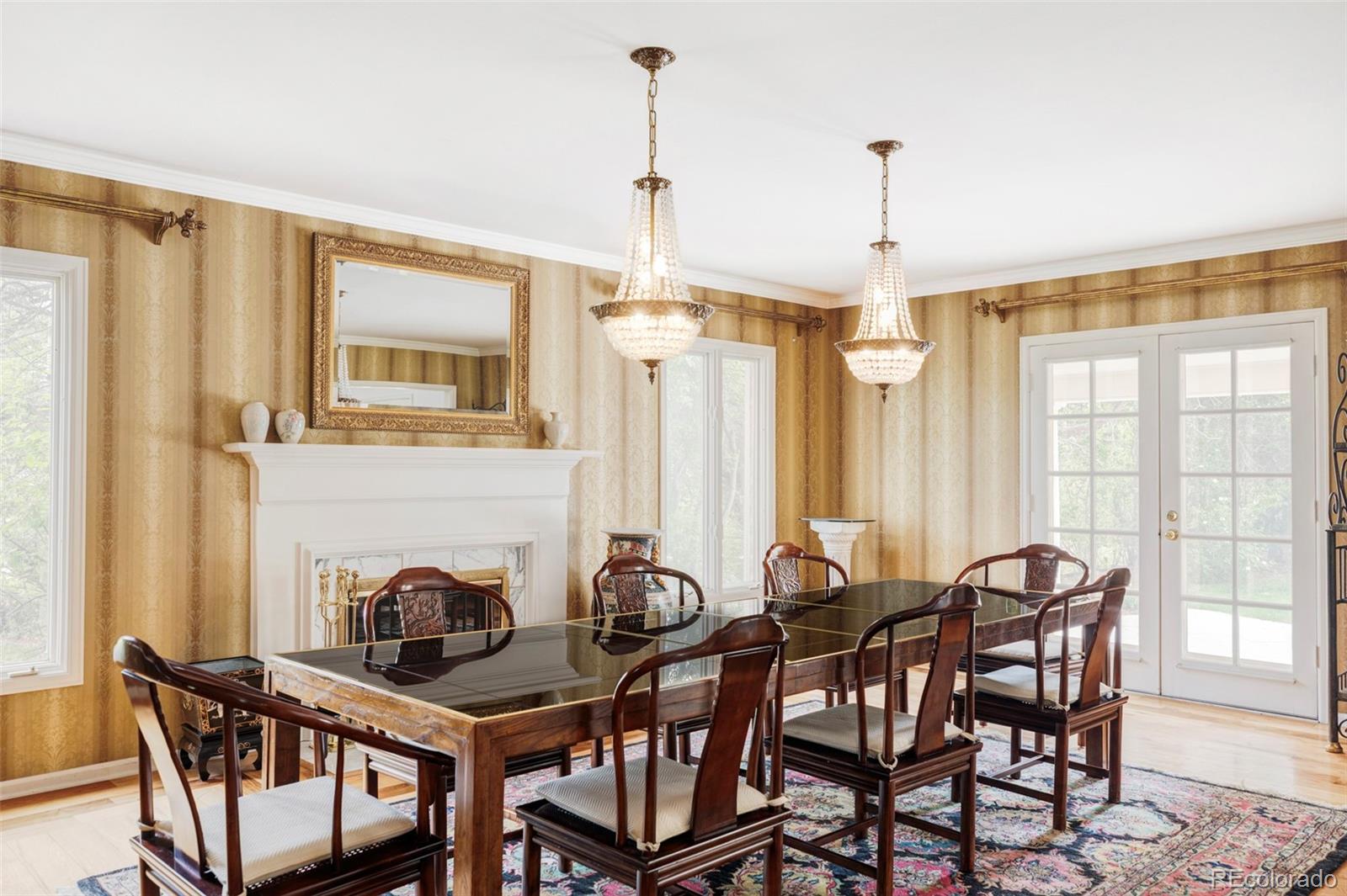 2209 Green Oaks Lane