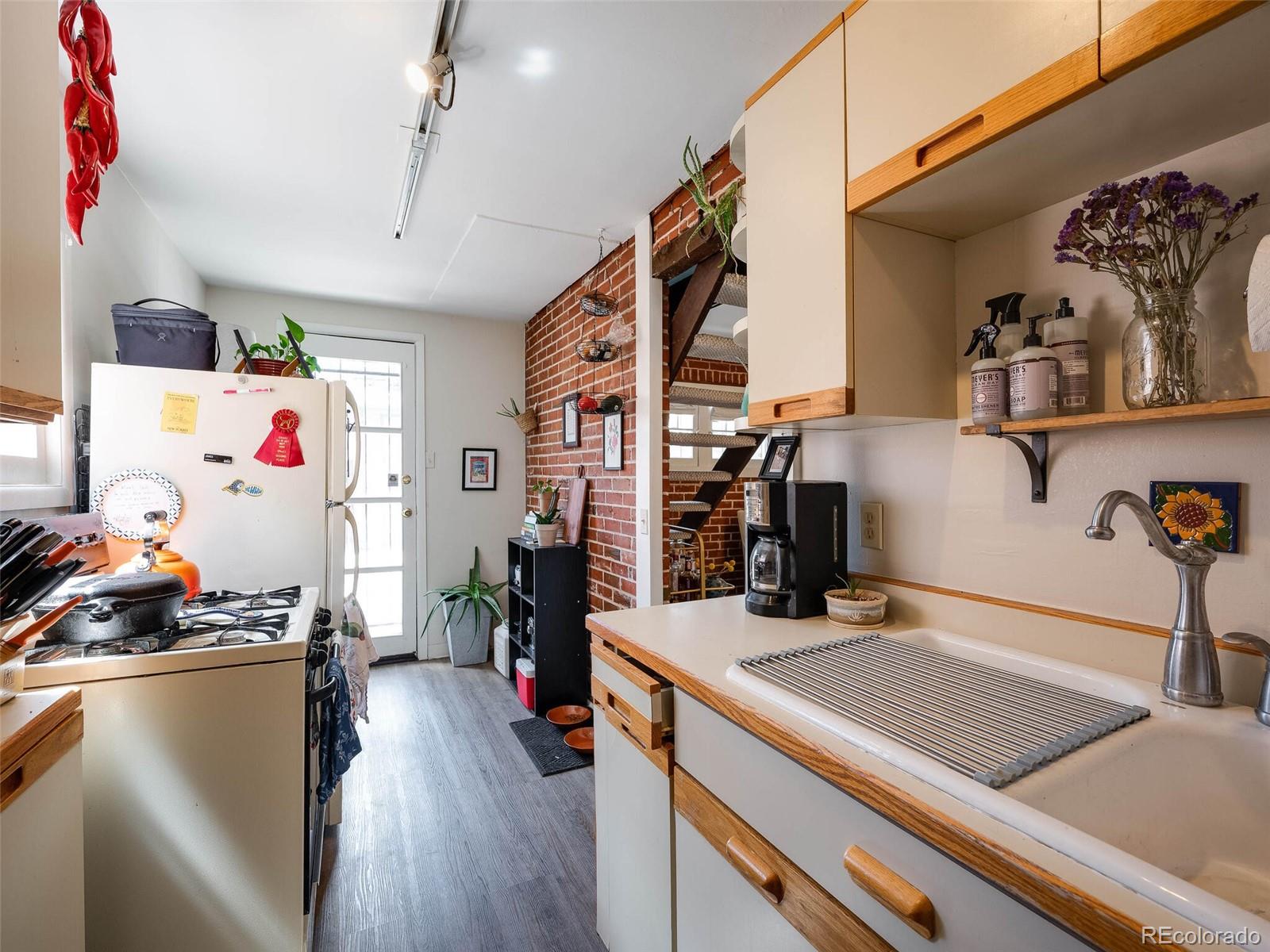 238 E Florida Avenue