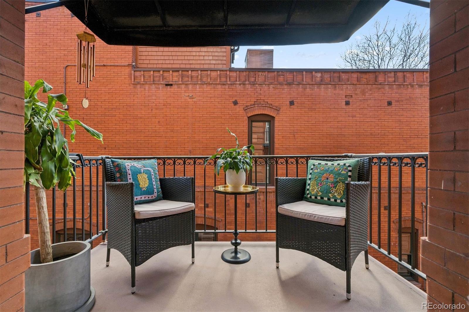 836 E 17th Avenue Unit: 2E