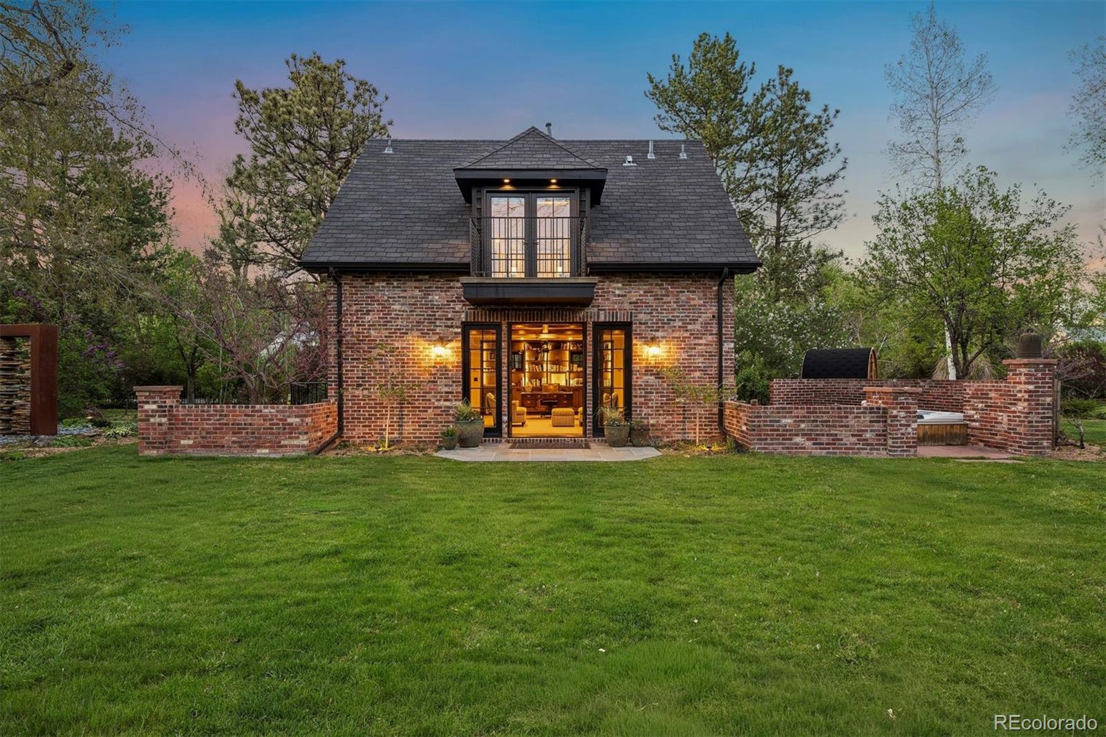 4800 S Lafayette Lane