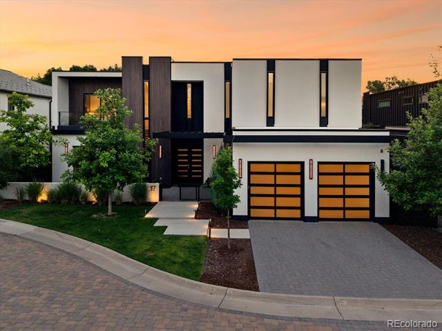 2821 E Cedar Avenue Unit: 17