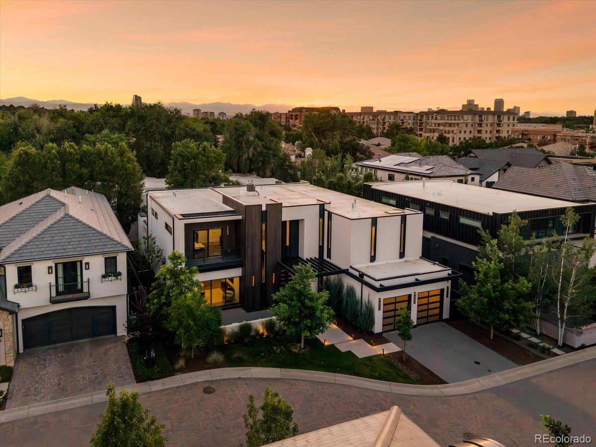 2821 E Cedar Avenue Unit: 17