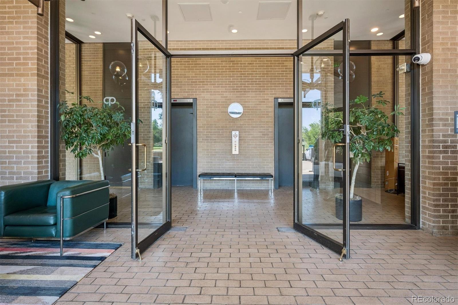 1201 N Williams Street Unit: 3C