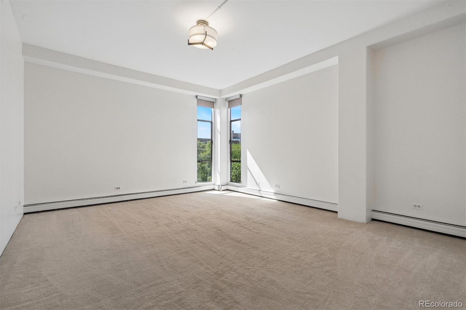 1201 N Williams Street Unit: 3C