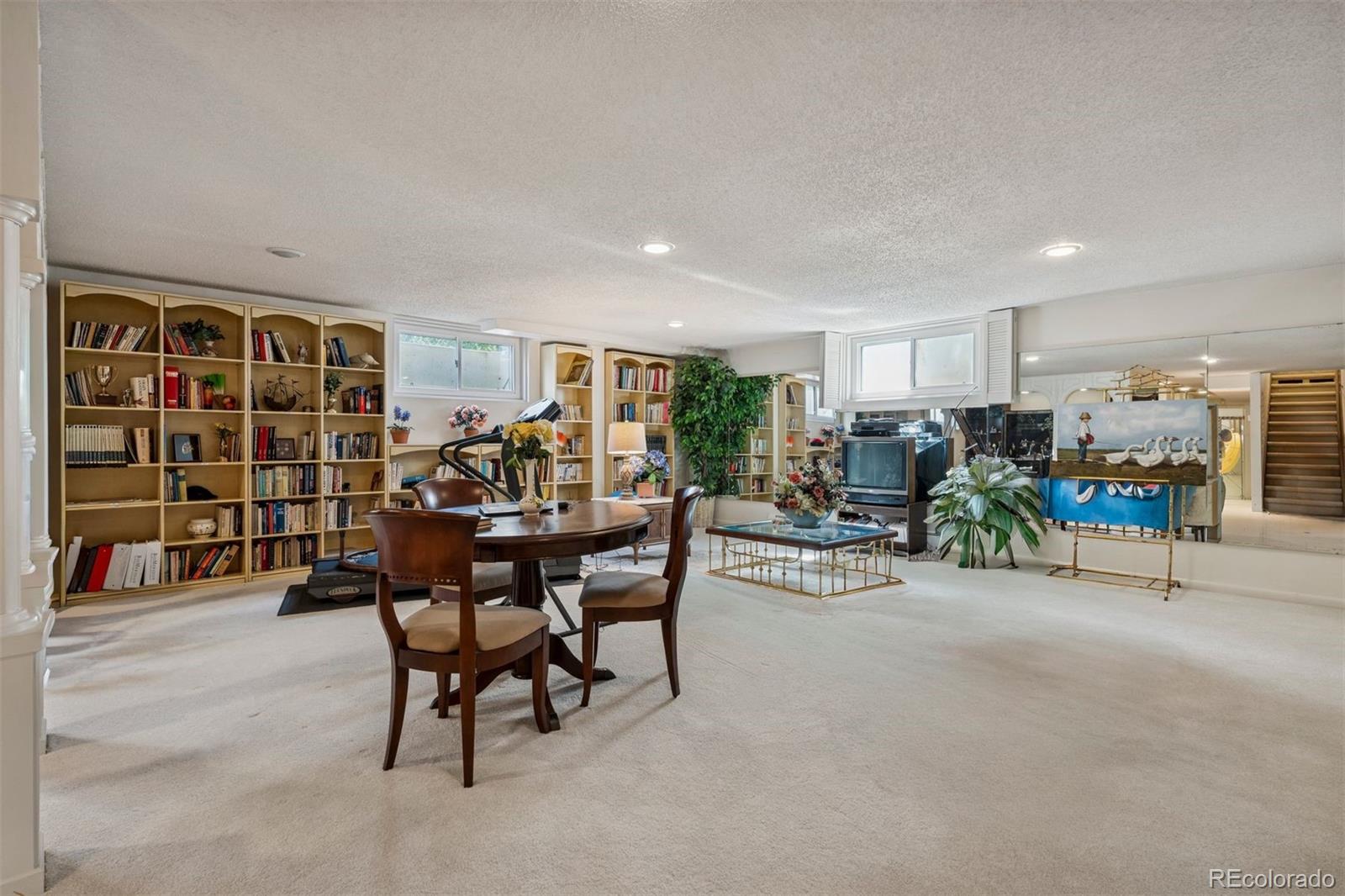 4290 Honey Locust Drive