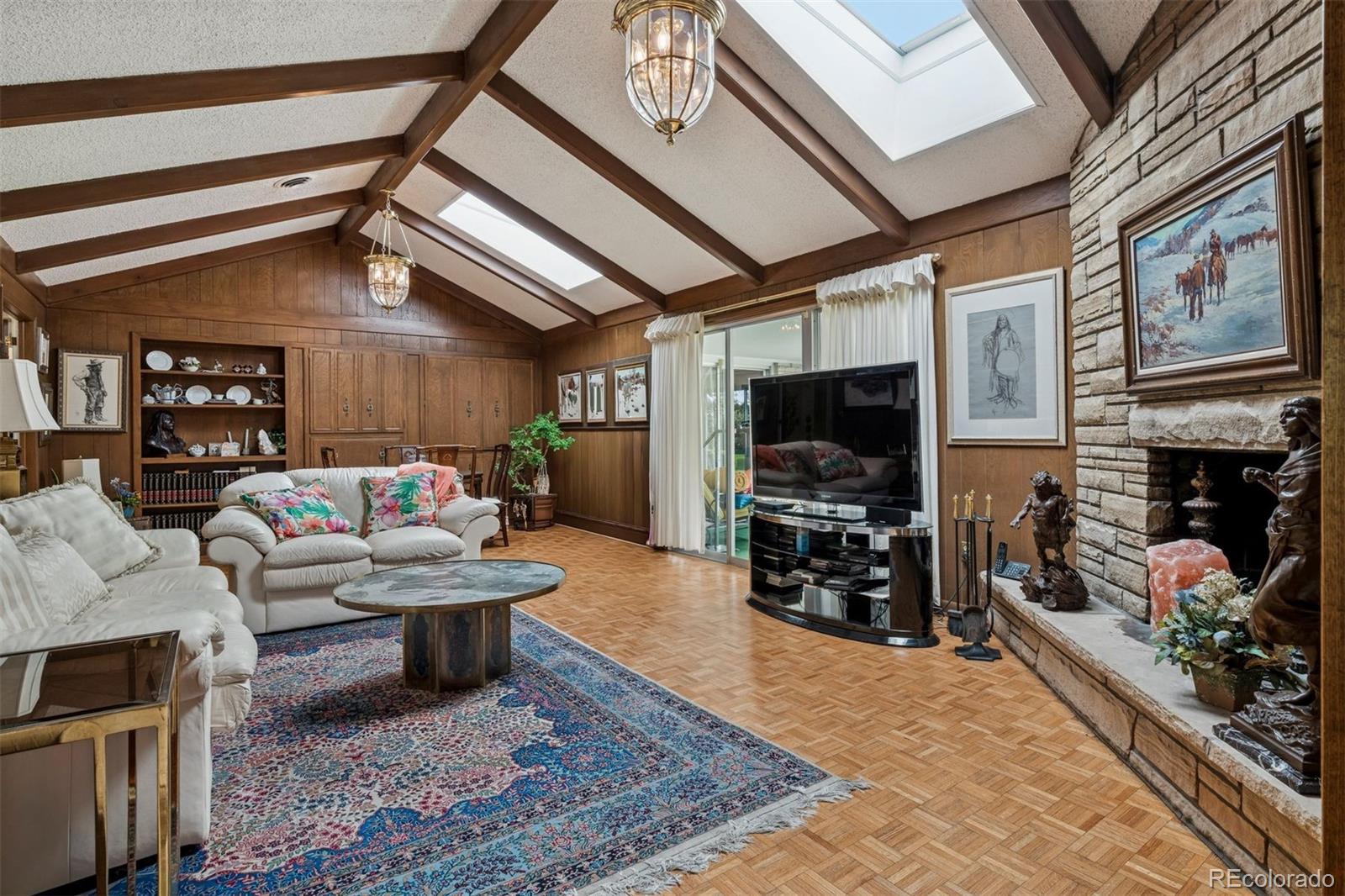 4290 Honey Locust Drive