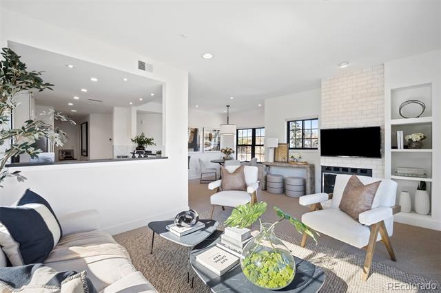 345 Fillmore Street Unit: 305