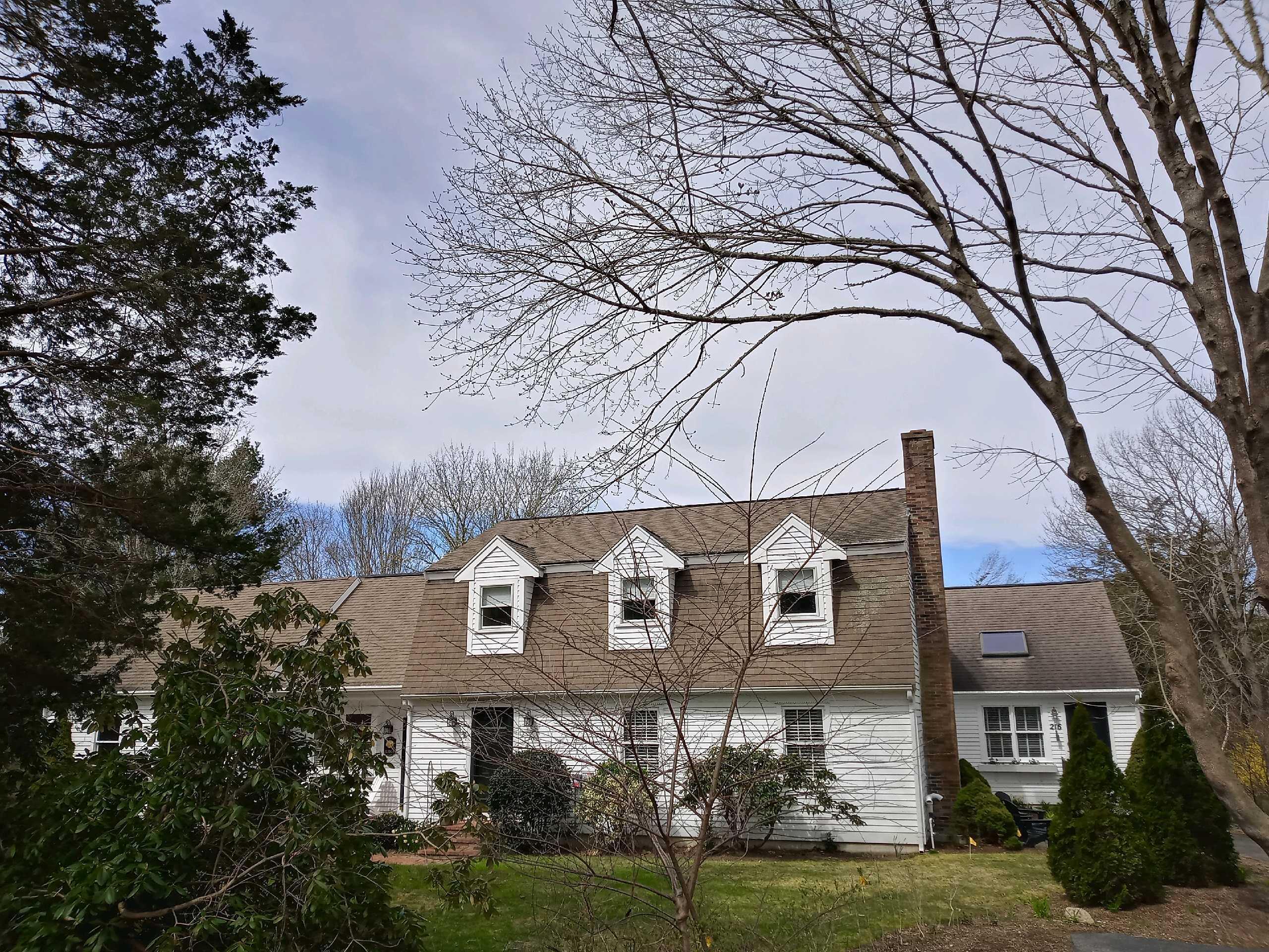 216 N Falmouth Highway