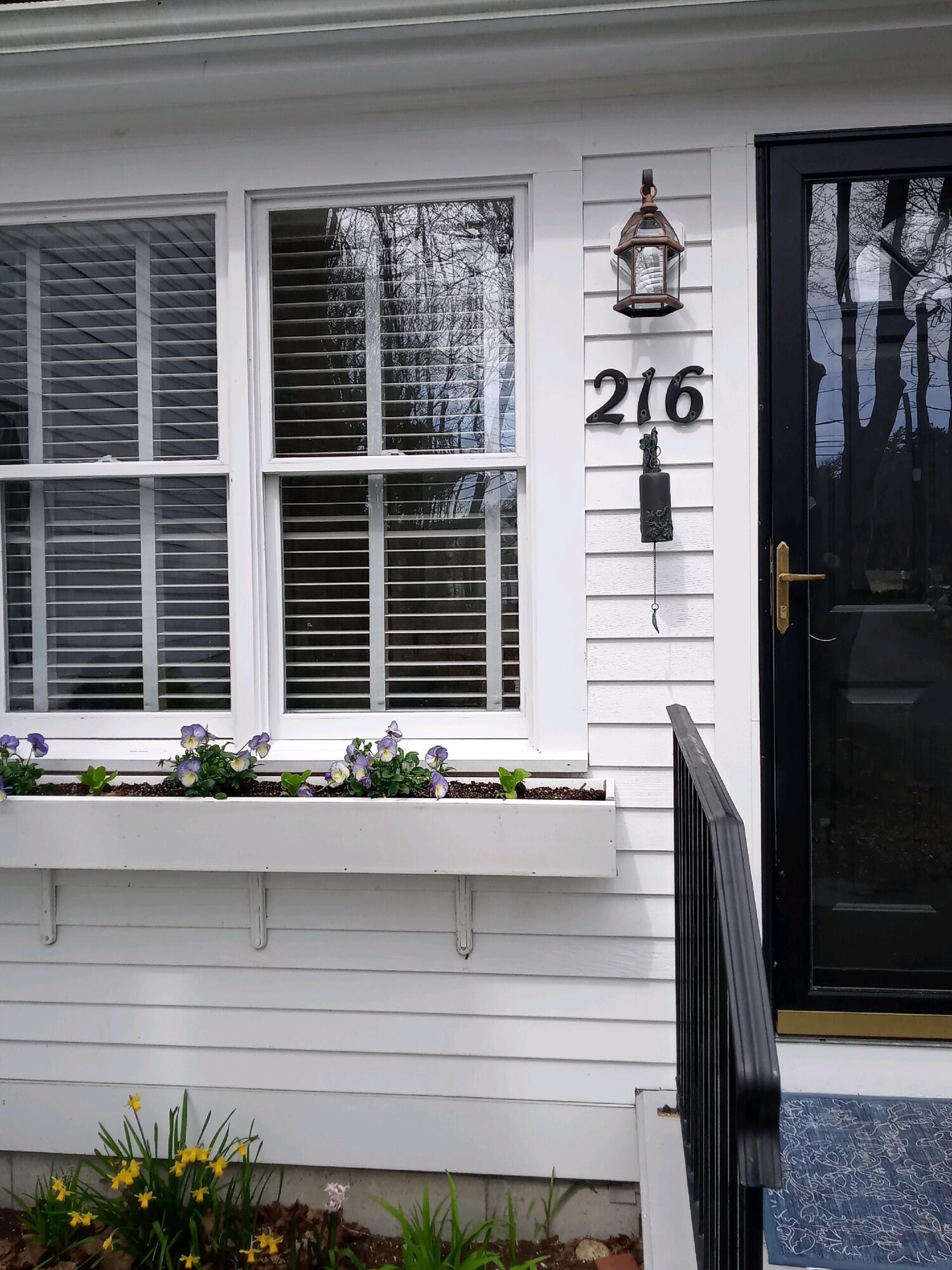 216 N Falmouth Highway