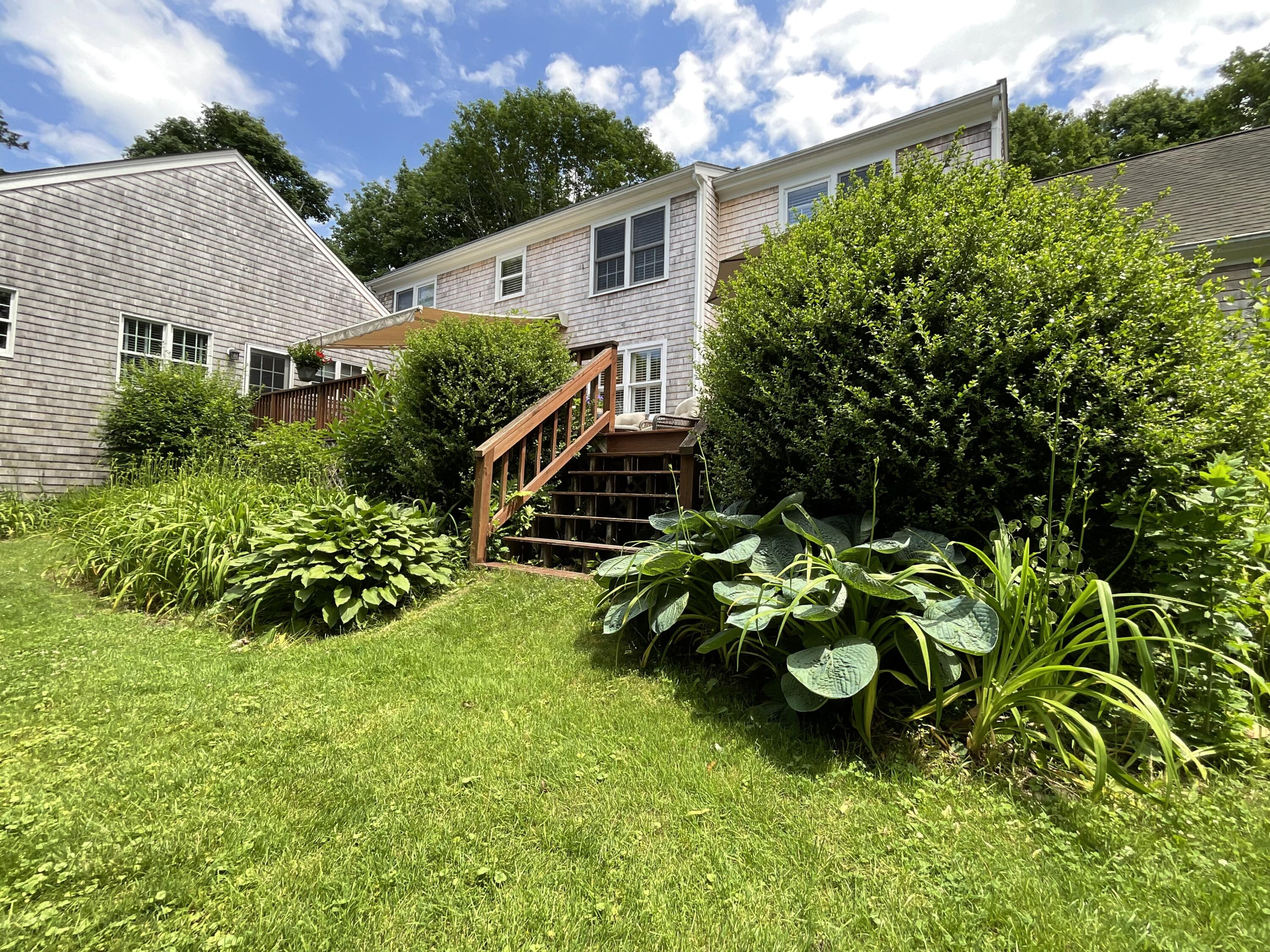 216 N Falmouth Highway