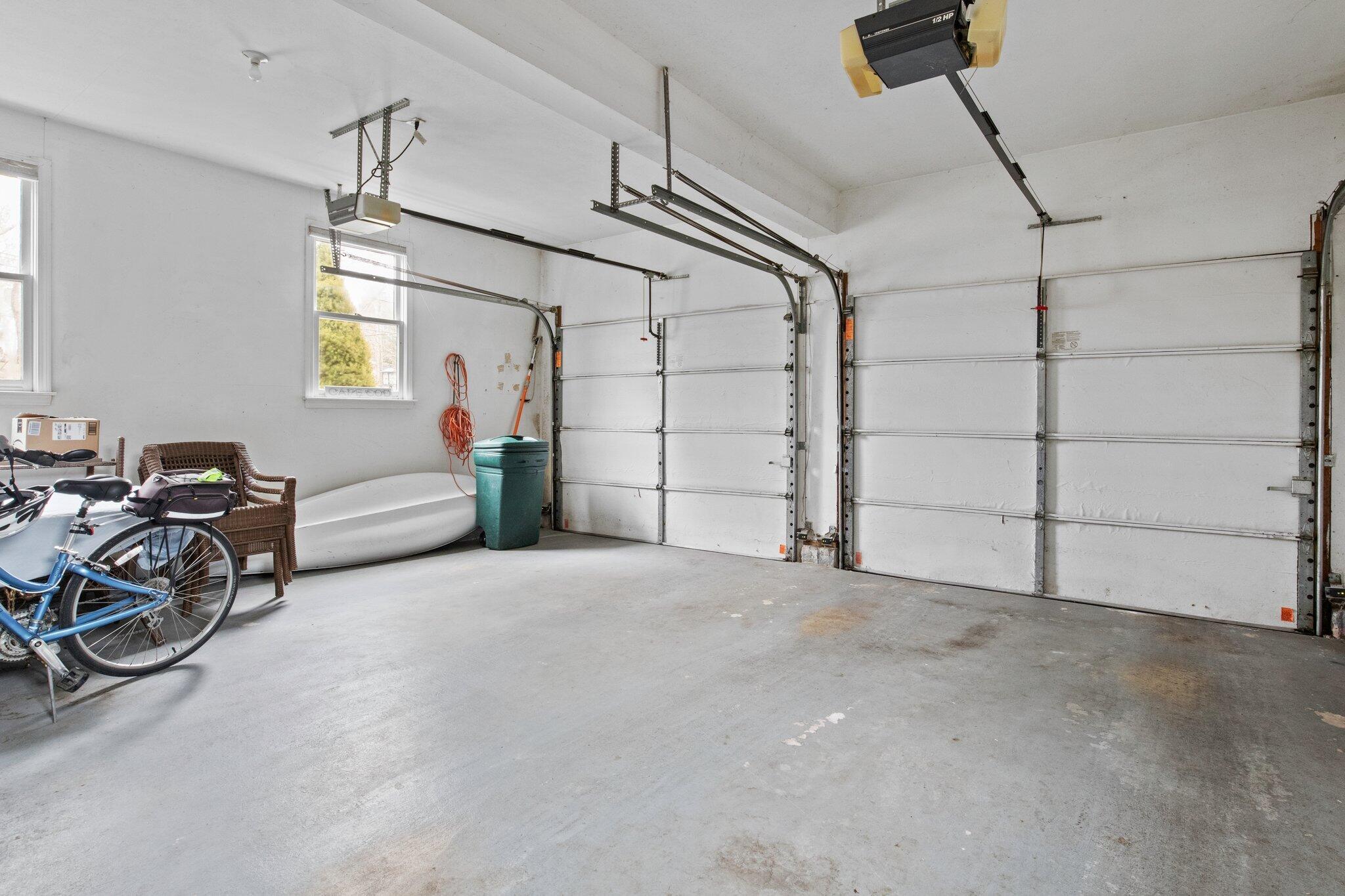 216 N Falmouth Highway