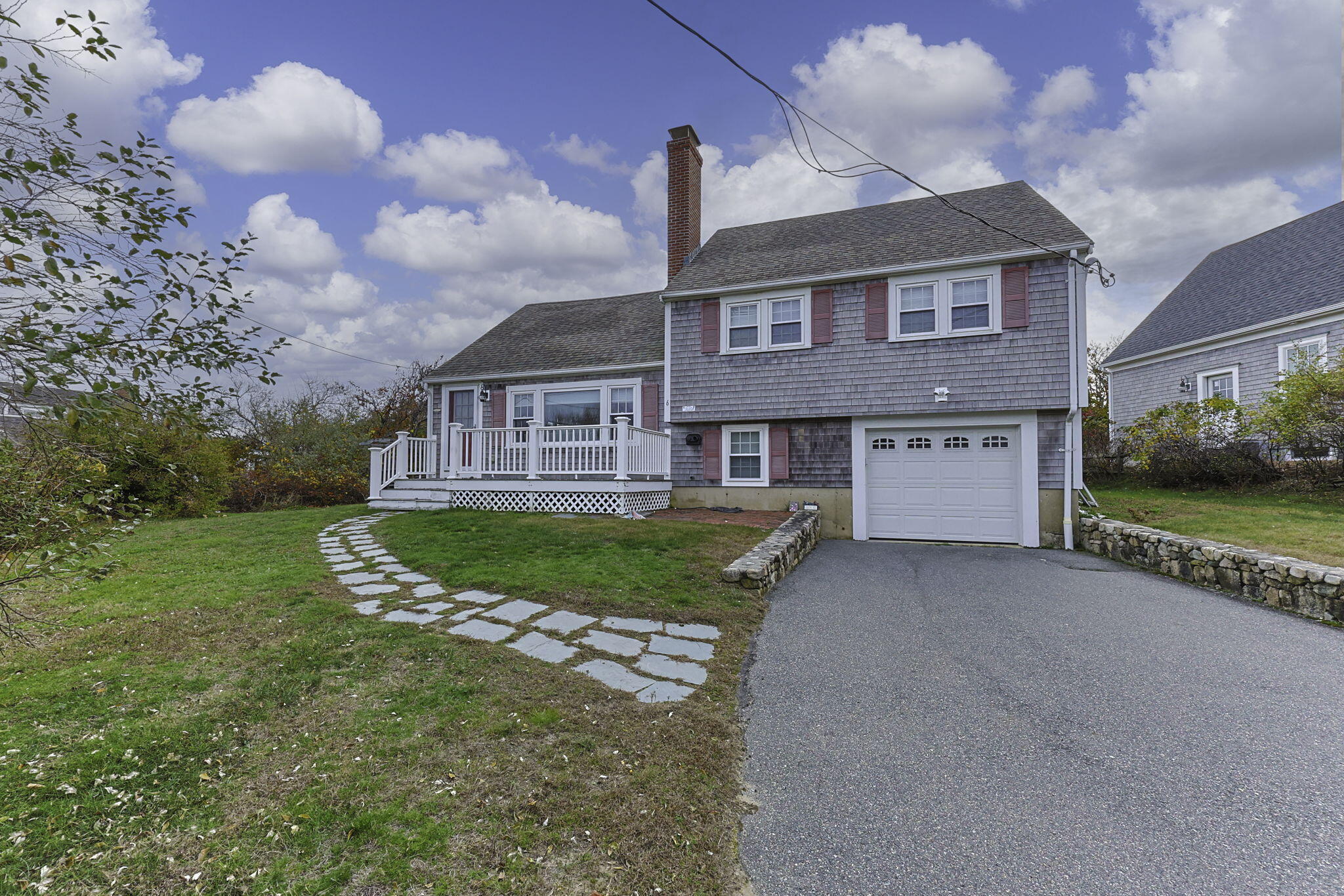 6 Beachway West